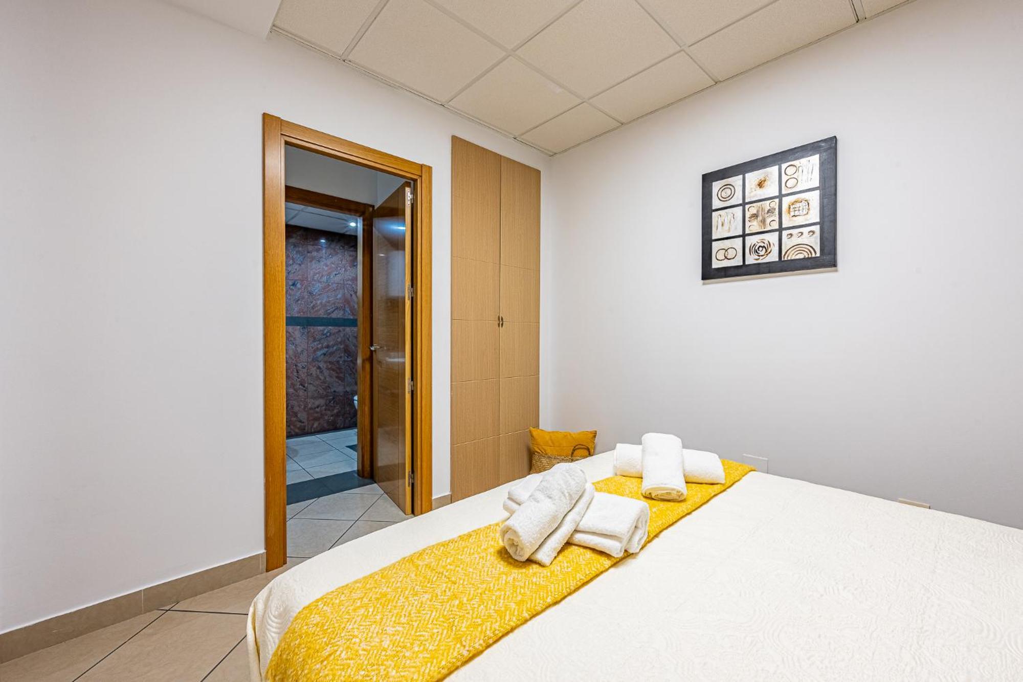 Apartment El Dorado Cerca Del Mar Malaga