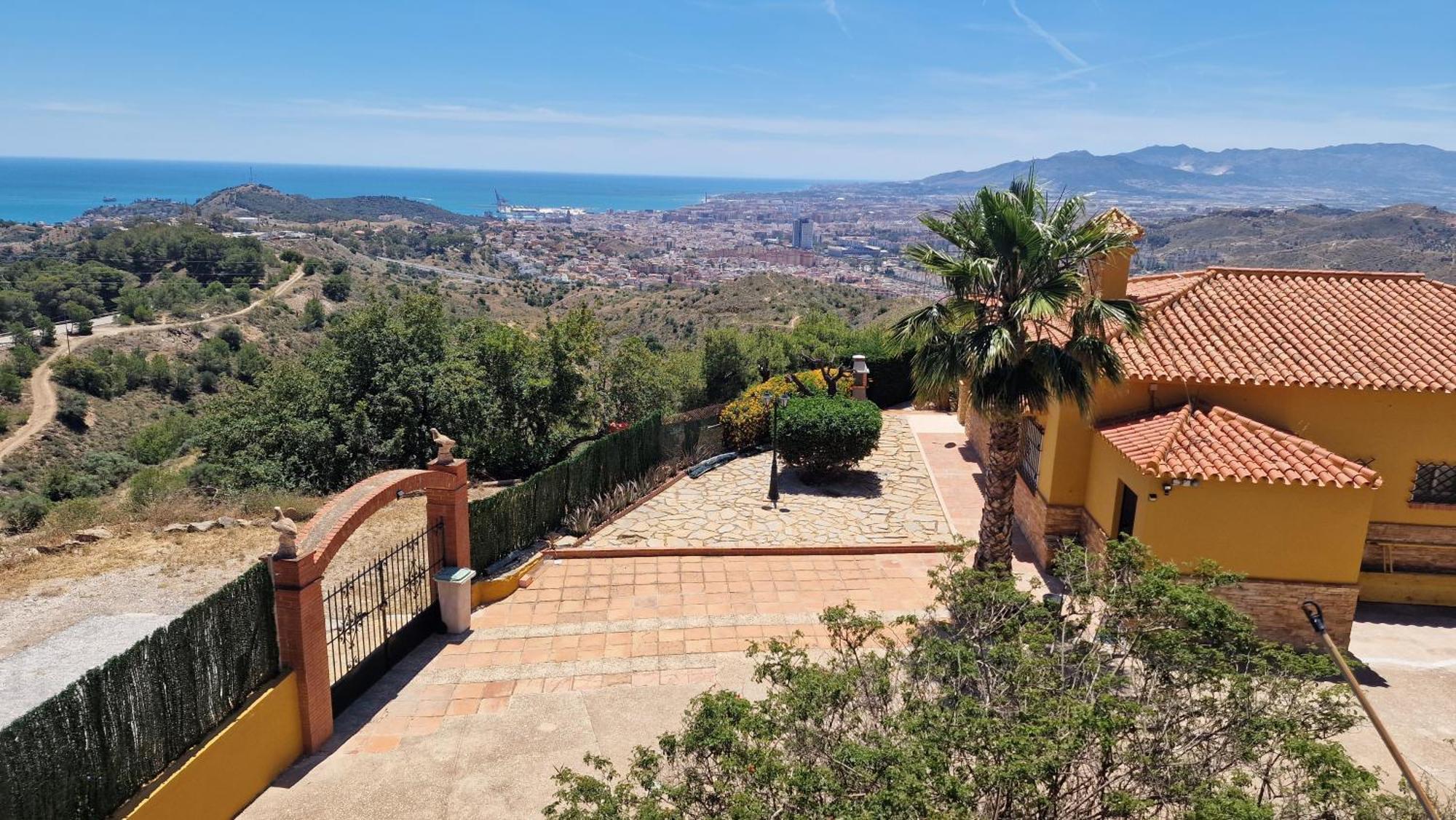 Angel Villa Málaga