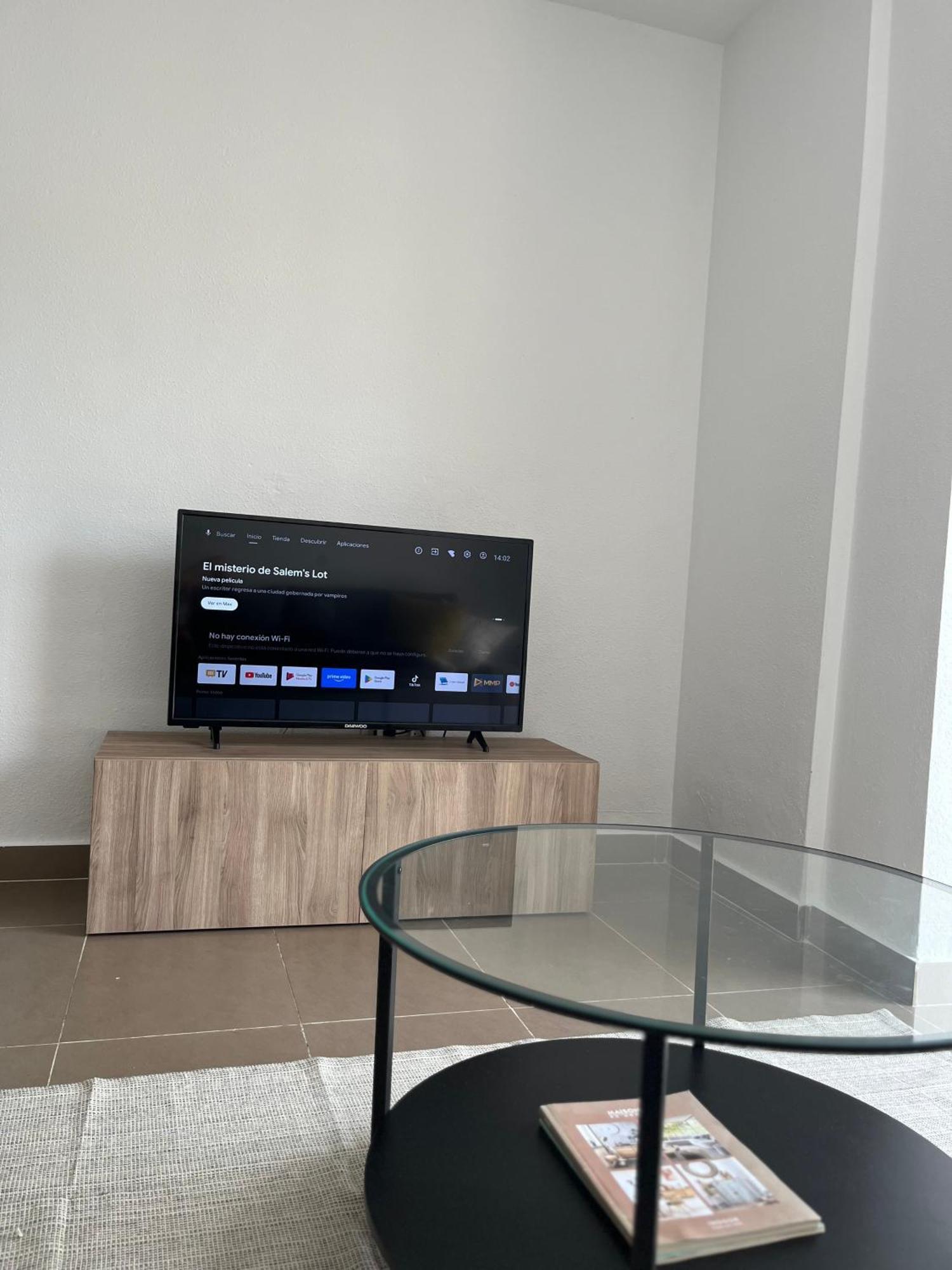 Prime Location - Stylish With Free Wifi, Free Parking, Steps From The Historic Center