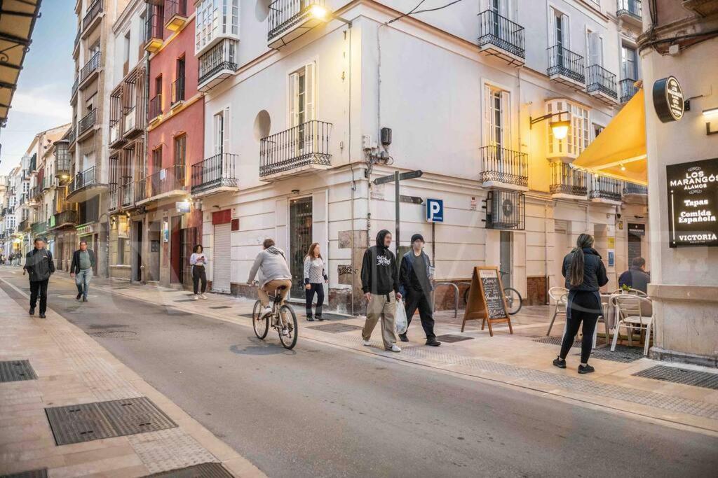 Apartment Delightful And Bright In Center By Rems Malaga