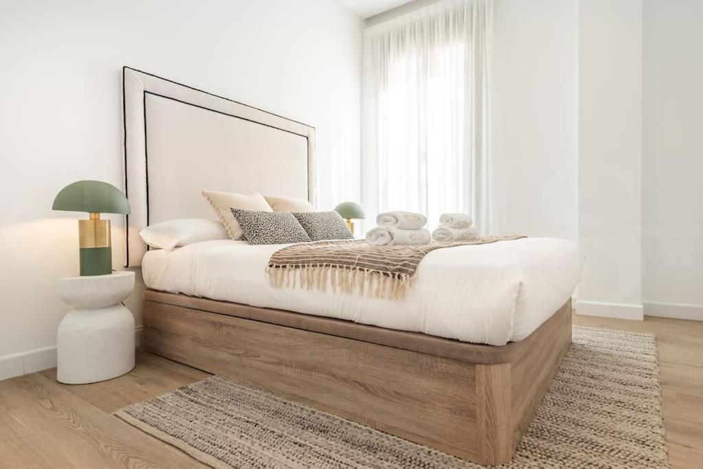 Delightful And Bright In Center By Rems