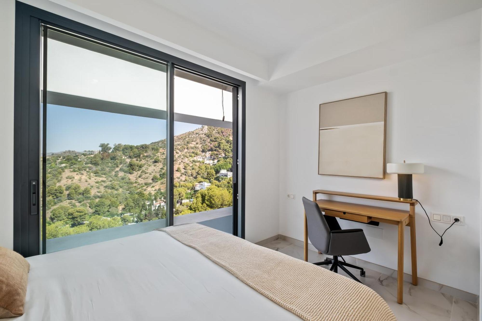 Pinares De San Anton - Sea, City, Mountain, Views Malaga