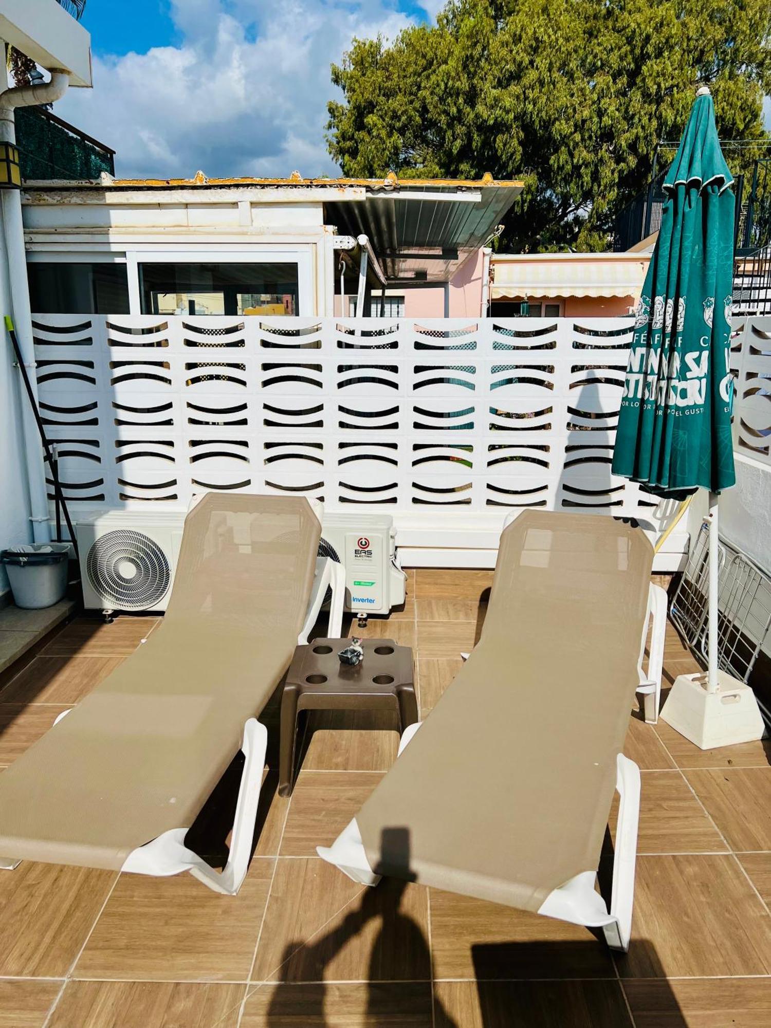 Casa Carmen Atico Primera Linea De Playa Appartement Málaga