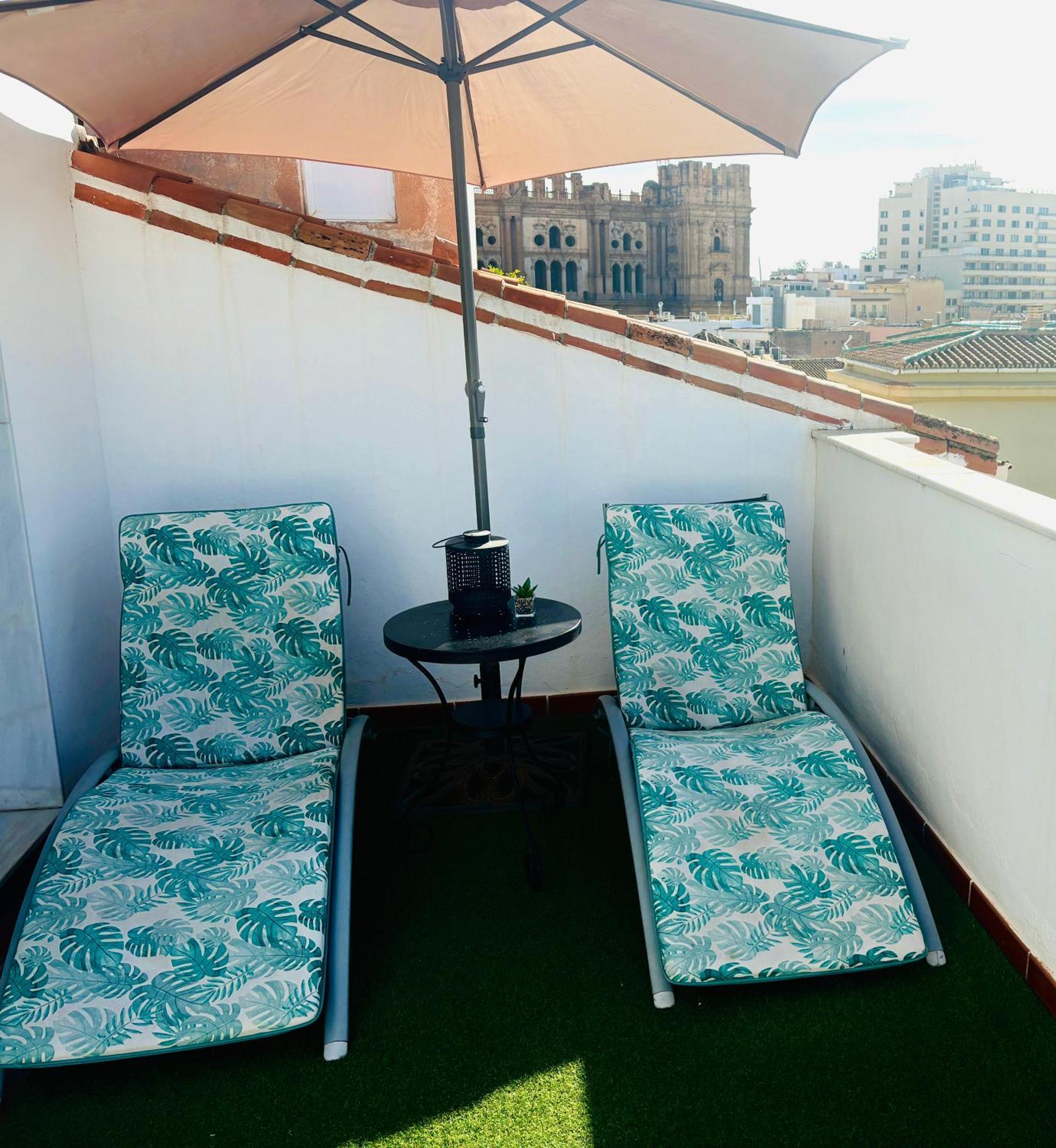 Flores - Atico Duplex Con Terraza - Probeyma - Málaga