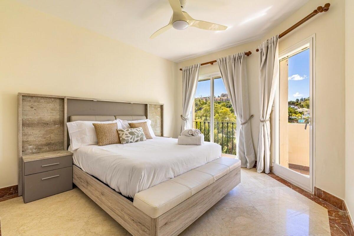 Apartment Spacious 3 Bed In La Quinta Golf- Marbella Malaga