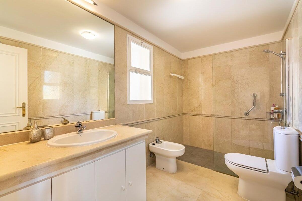 Spacious 3 Bed In La Quinta Golf- Marbella * Málaga
