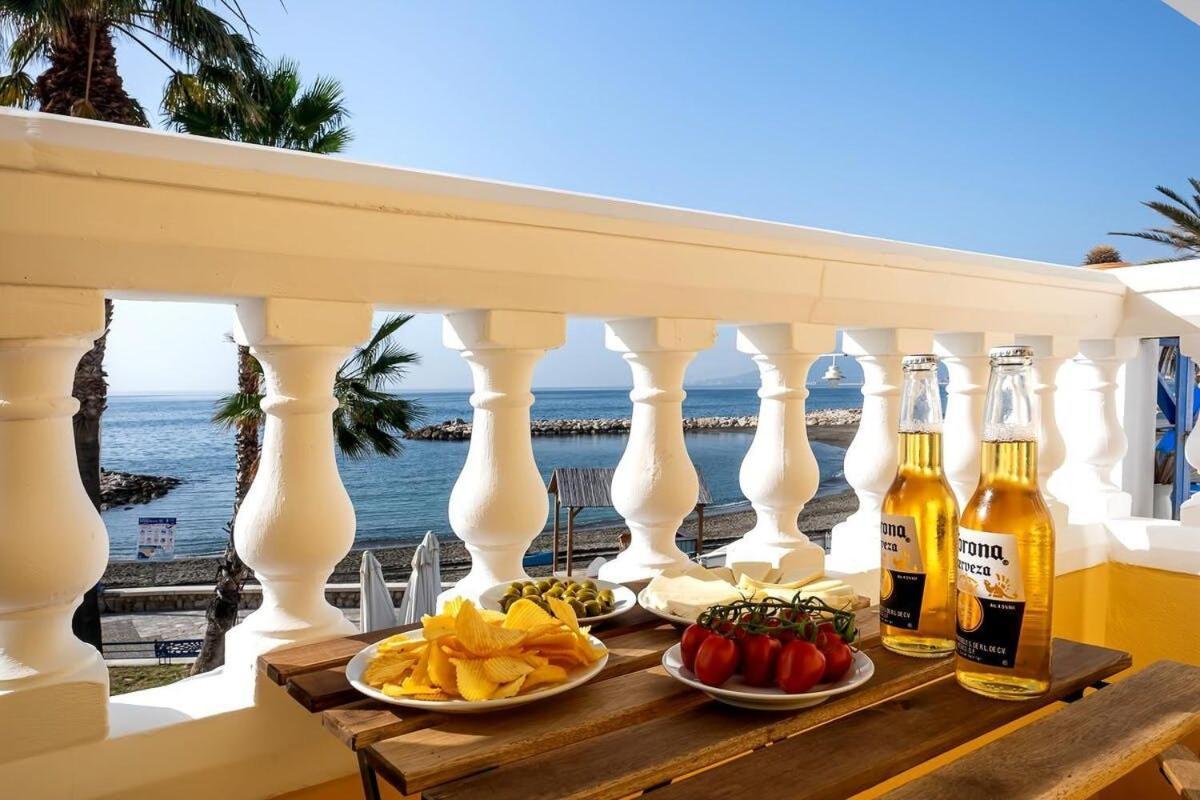 Ap. 1hab En 1a Linea - Pedregalejo Playa Apartment *