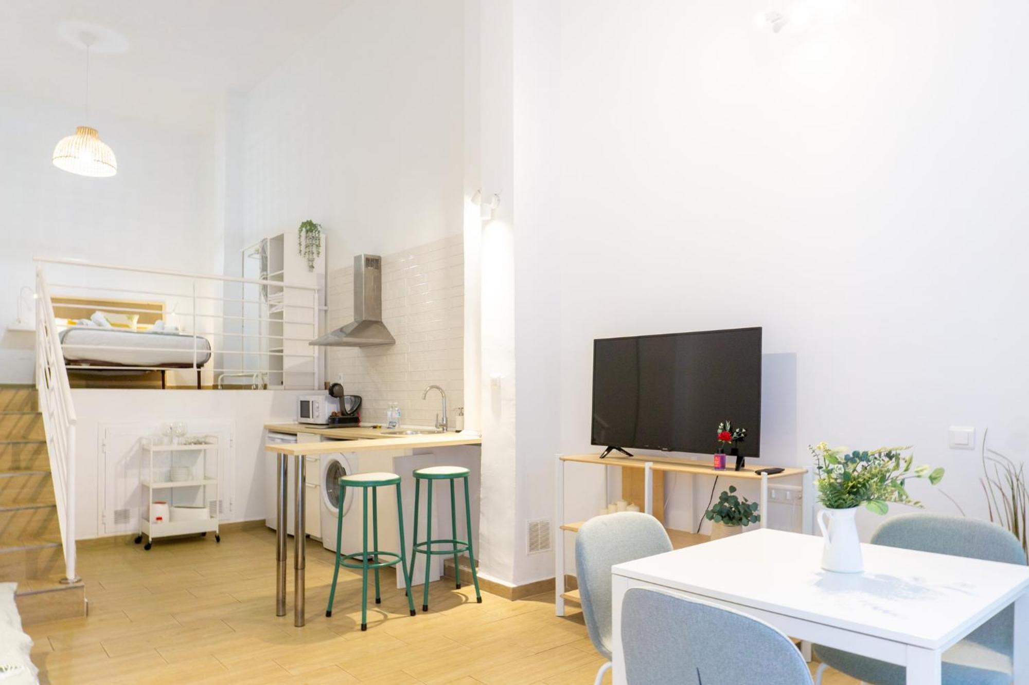 Cozy Loft Victoria