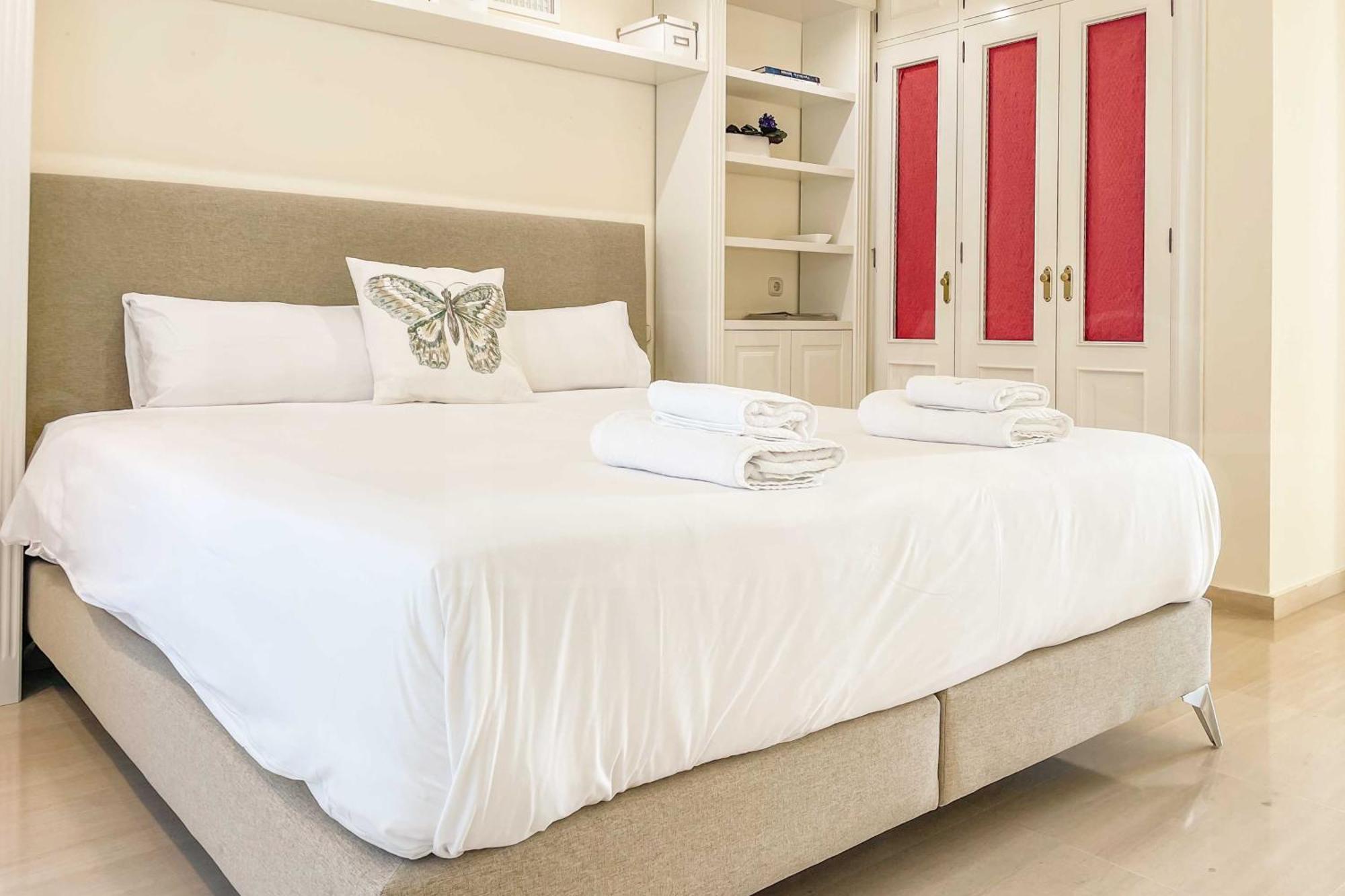 Apartment Luxury With Sea Views & Terrace By Rems Málaga