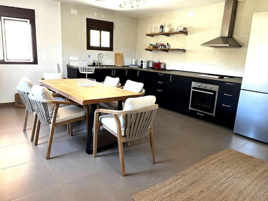 Casa Cactus In The Heart Of The Montes De Holiday home