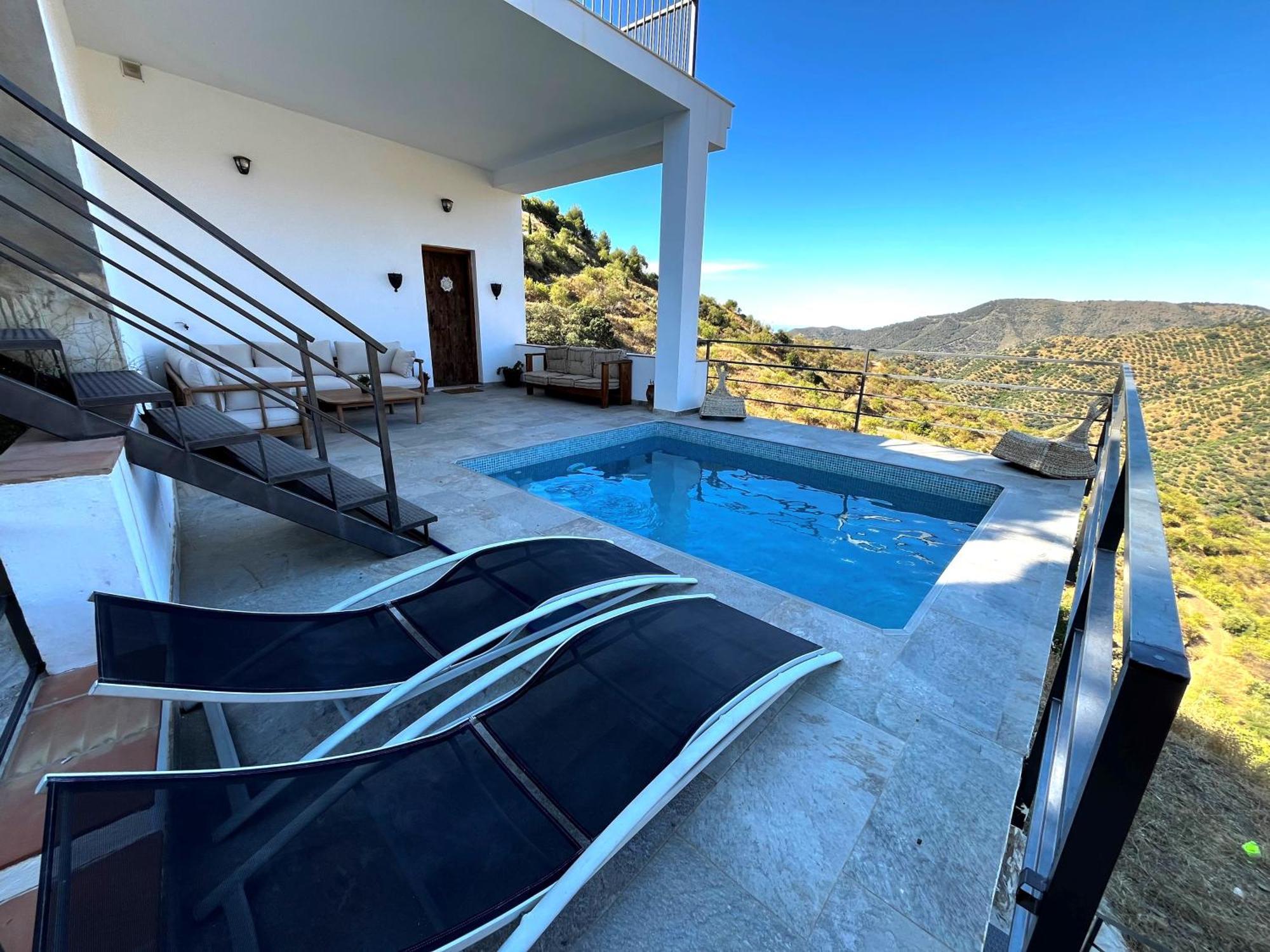 Villa Trompetilla Montes De With Yoga And Malaga