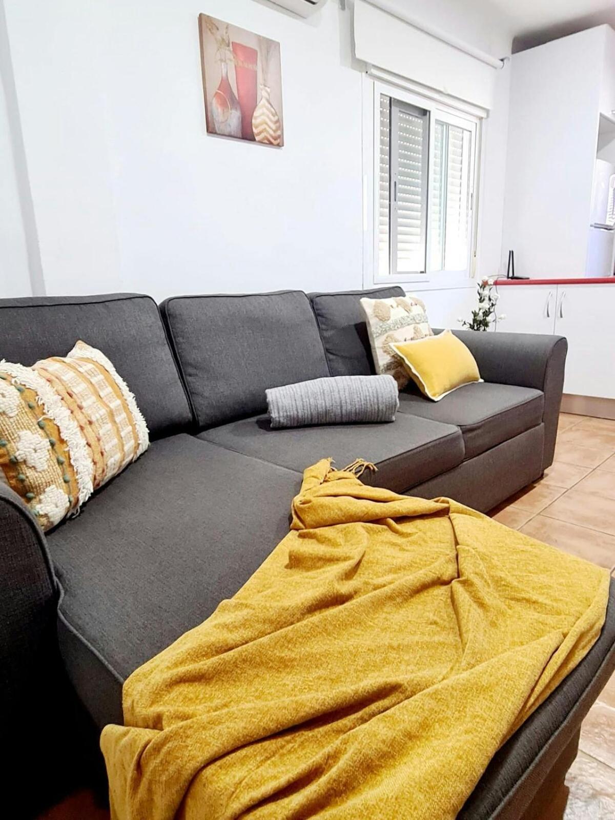 Bonito Con Terraza - Pedregalejo Playa Apartment Malaga