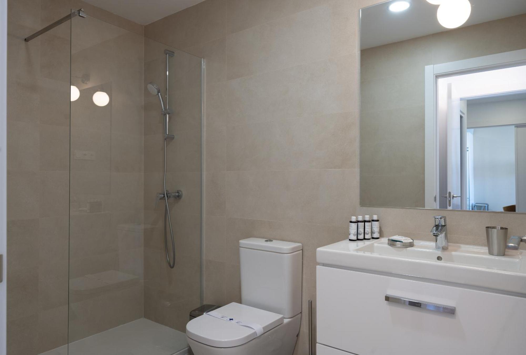 Xpce Urban 3 Skyline - Parking Free Malaga