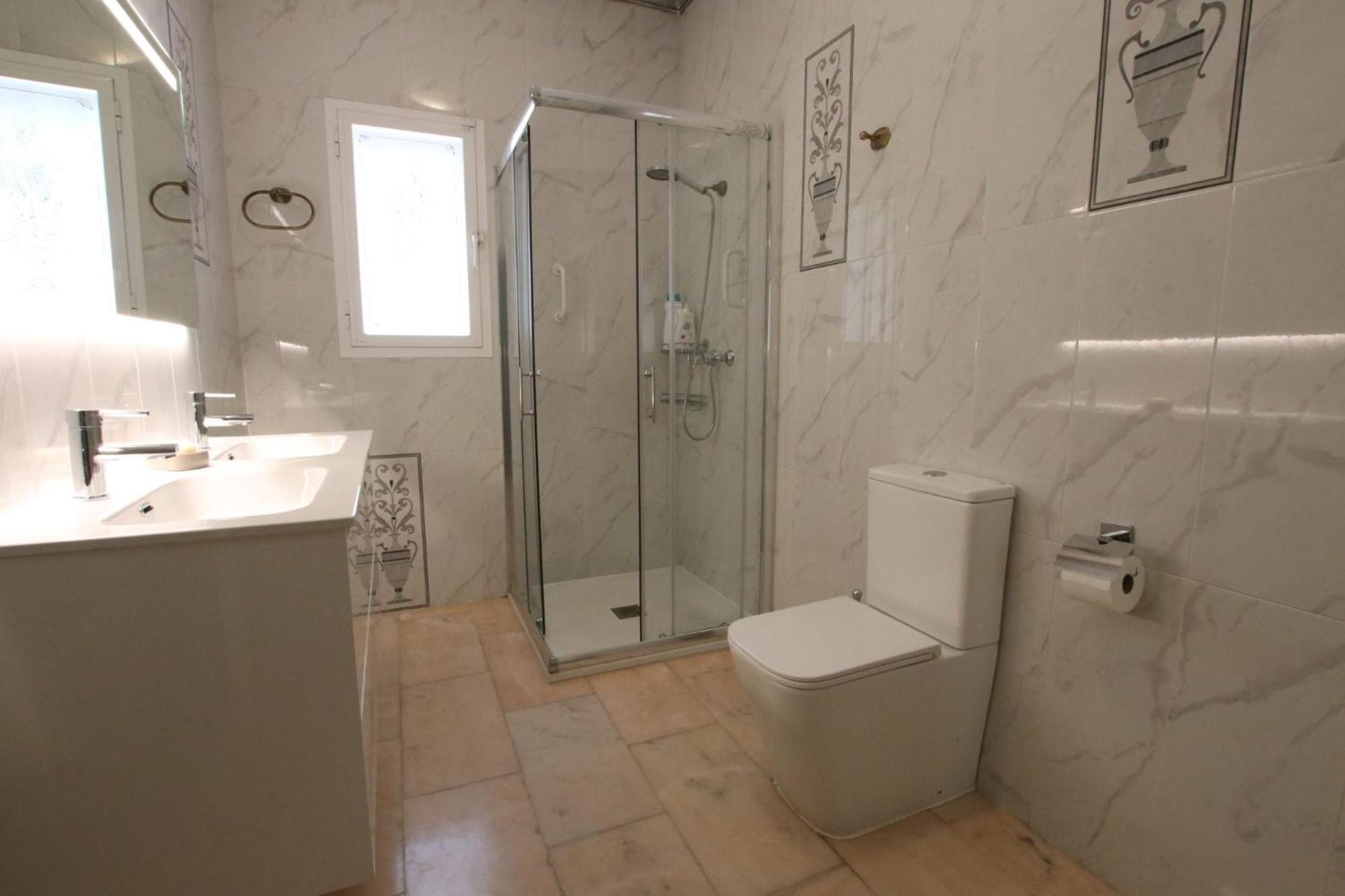 Tess Olmos Villa Malaga