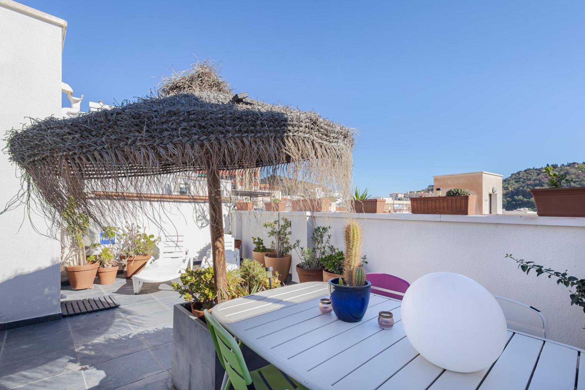Historic Centre + Rooftop + Parking * Malaga