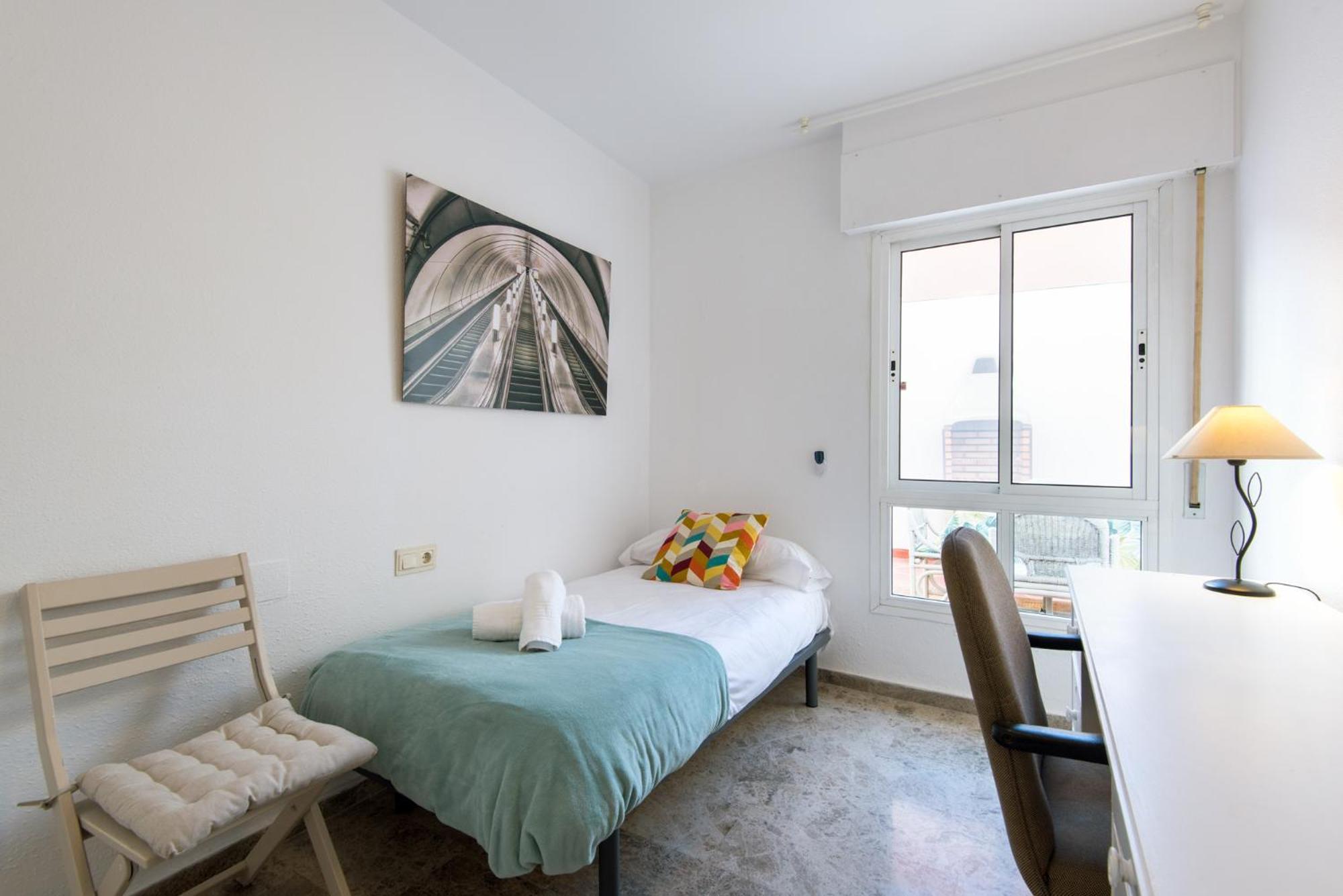 Atarazanas River Road Apartment *