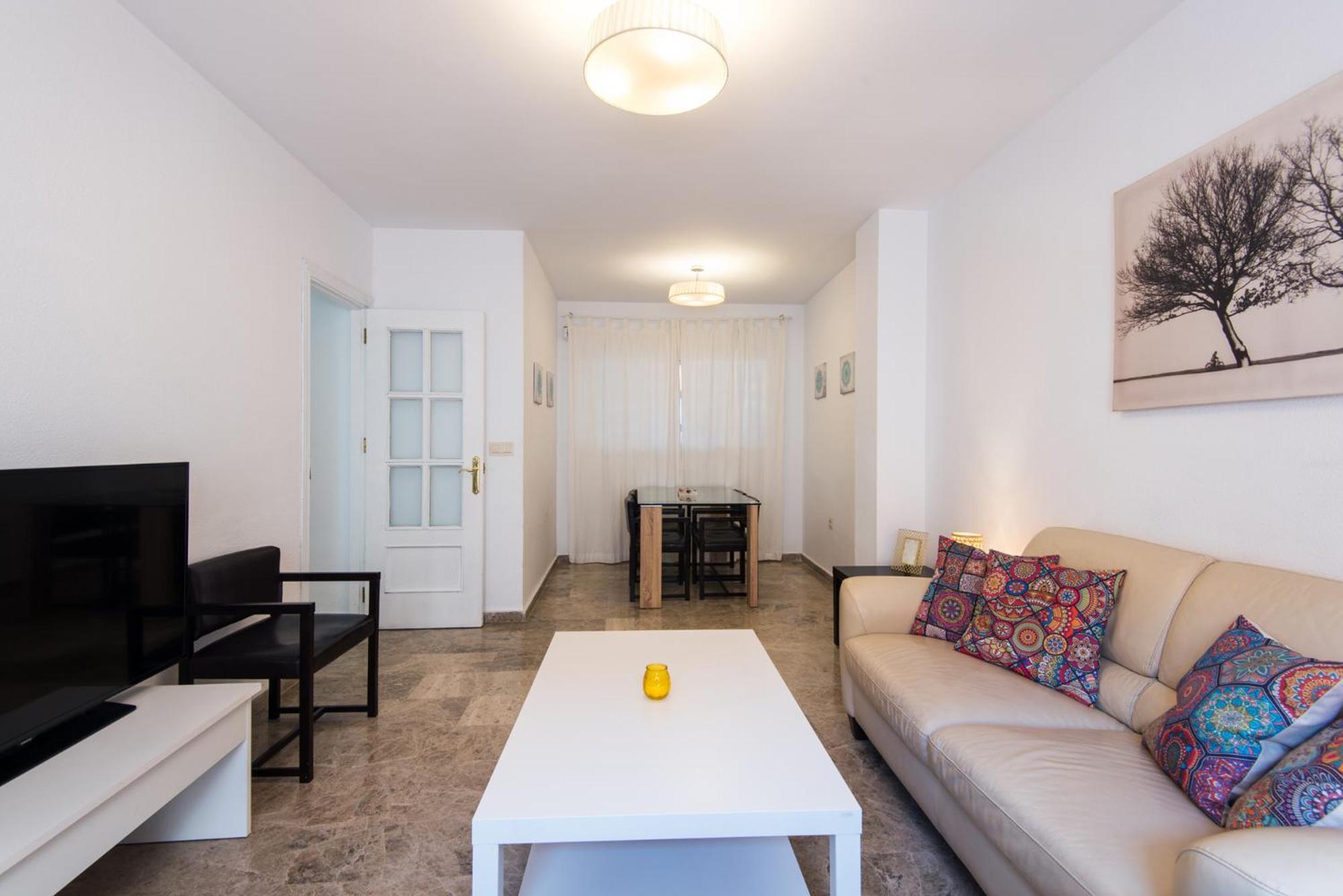 Atarazanas River Road Apartment