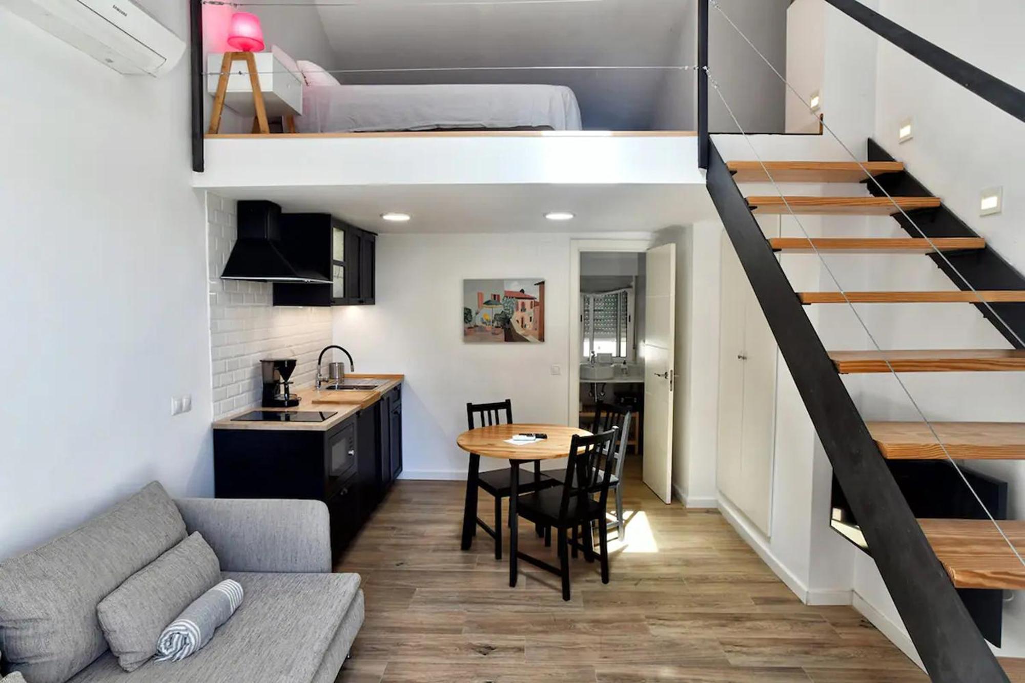 Duplex Con Terraza En - A Apartment Malaga
