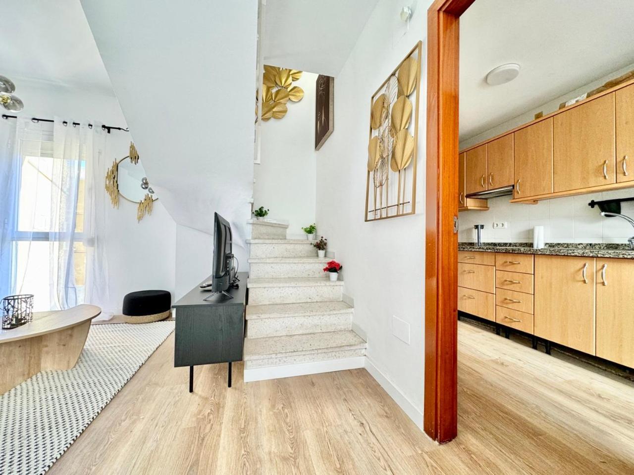 Historic Center Duplex With 3bd Ac & Parking Apartment