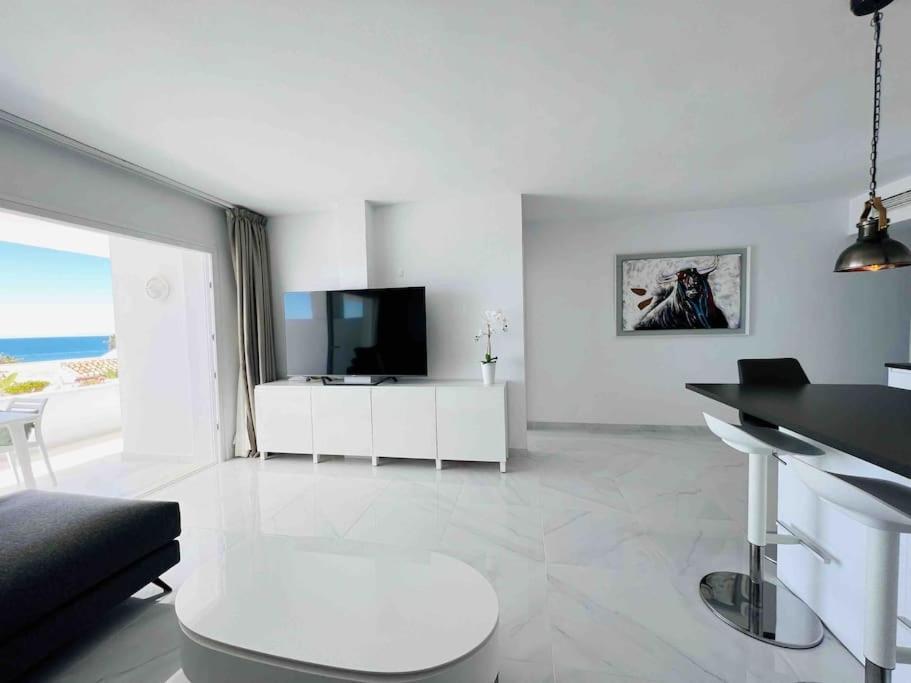 Modern, Spacious 3 Bedroom With Sea View * Malaga