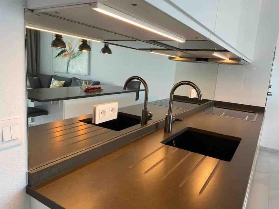 Apartment Modern, Spacious 3 Bedroom With Sea View Malaga