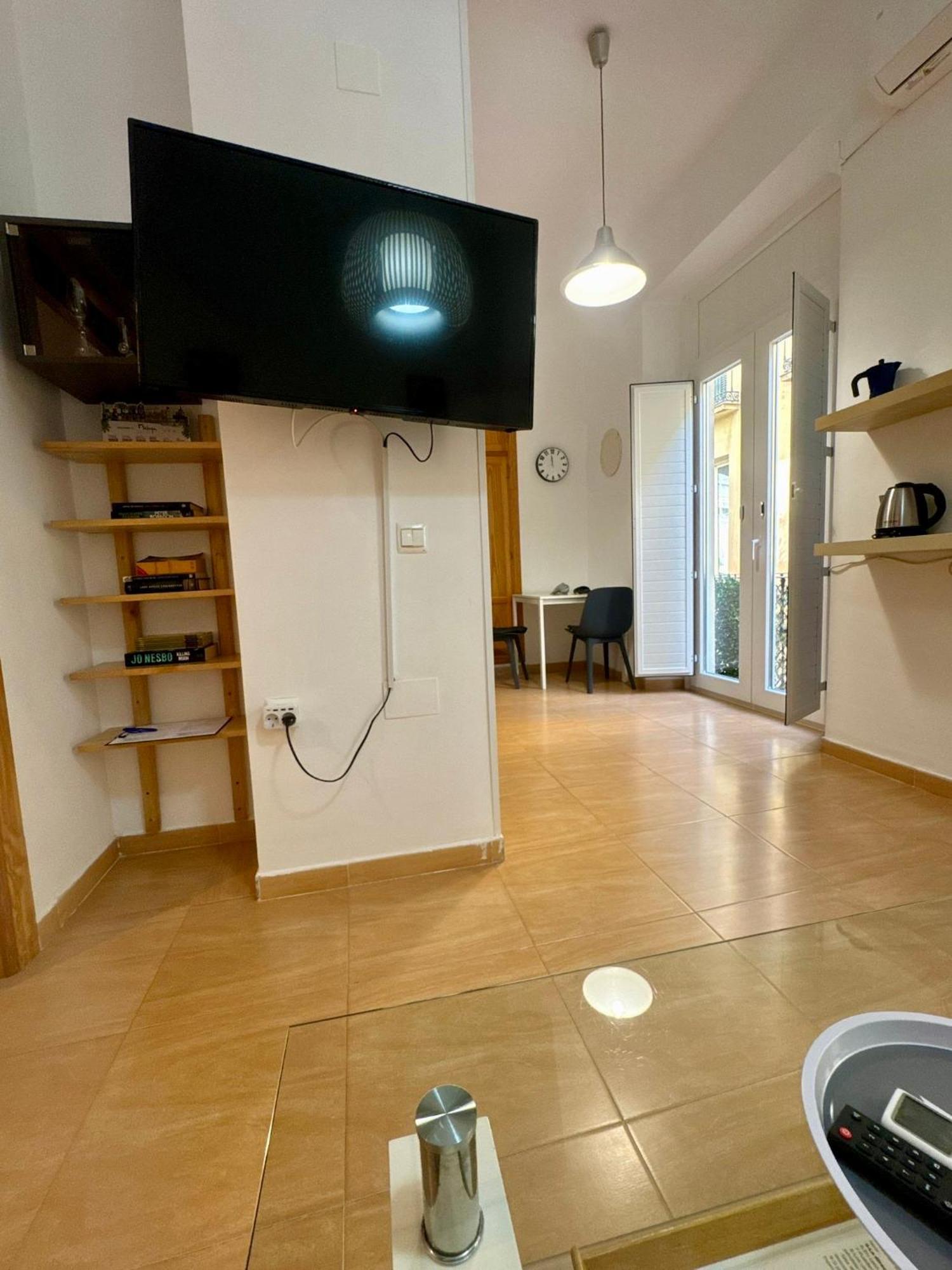 Plz De La Merced Solera Apartment