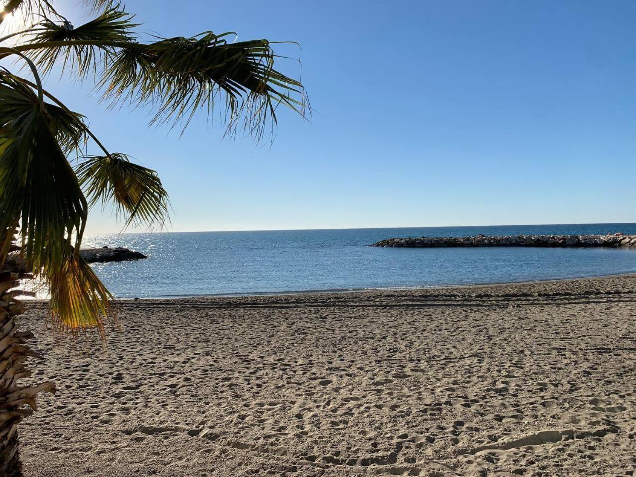 Frente Al Mar Pedregalejo Appartement