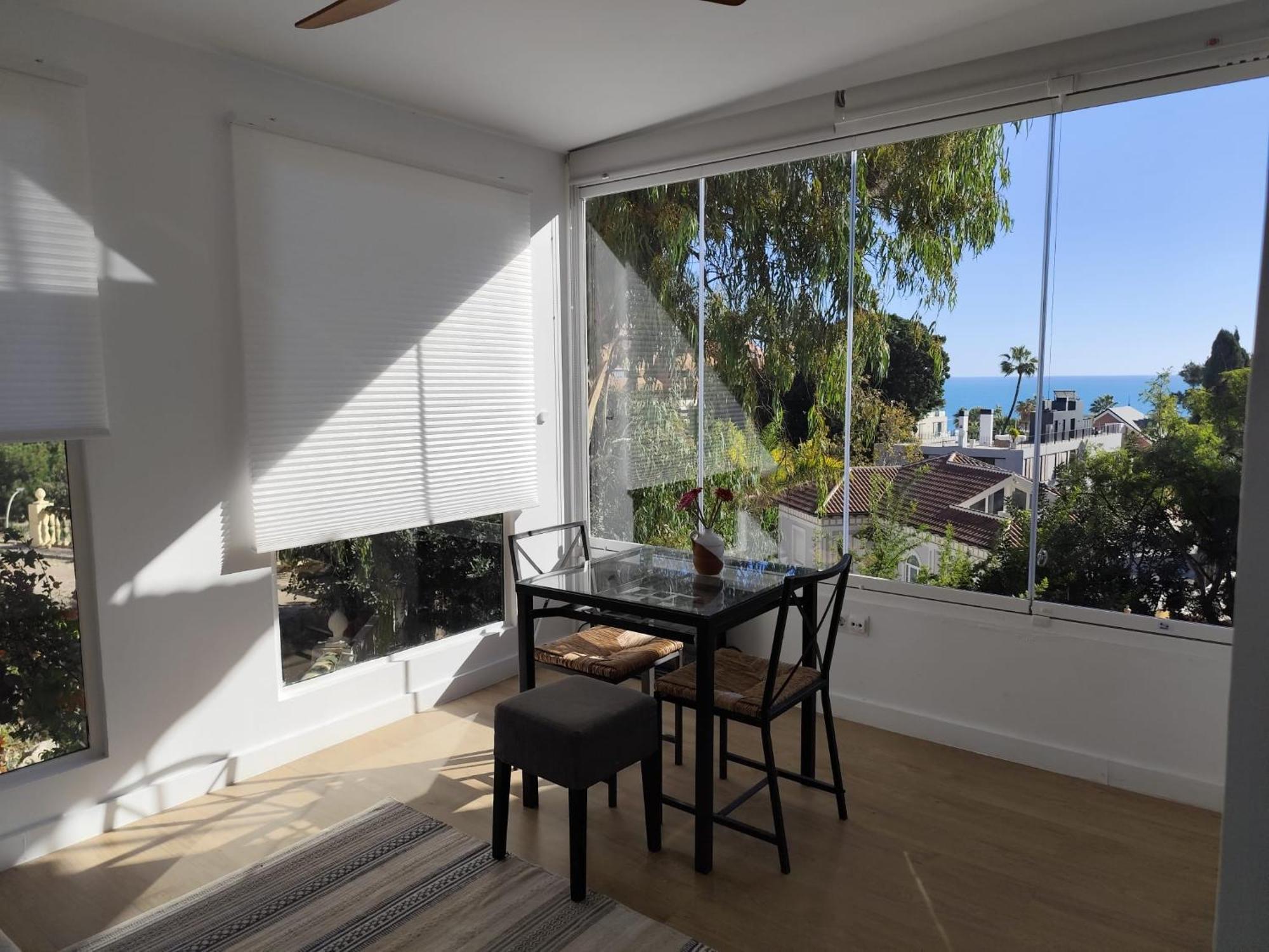 Duplex Con Vistas Al Mar En - C Malaga