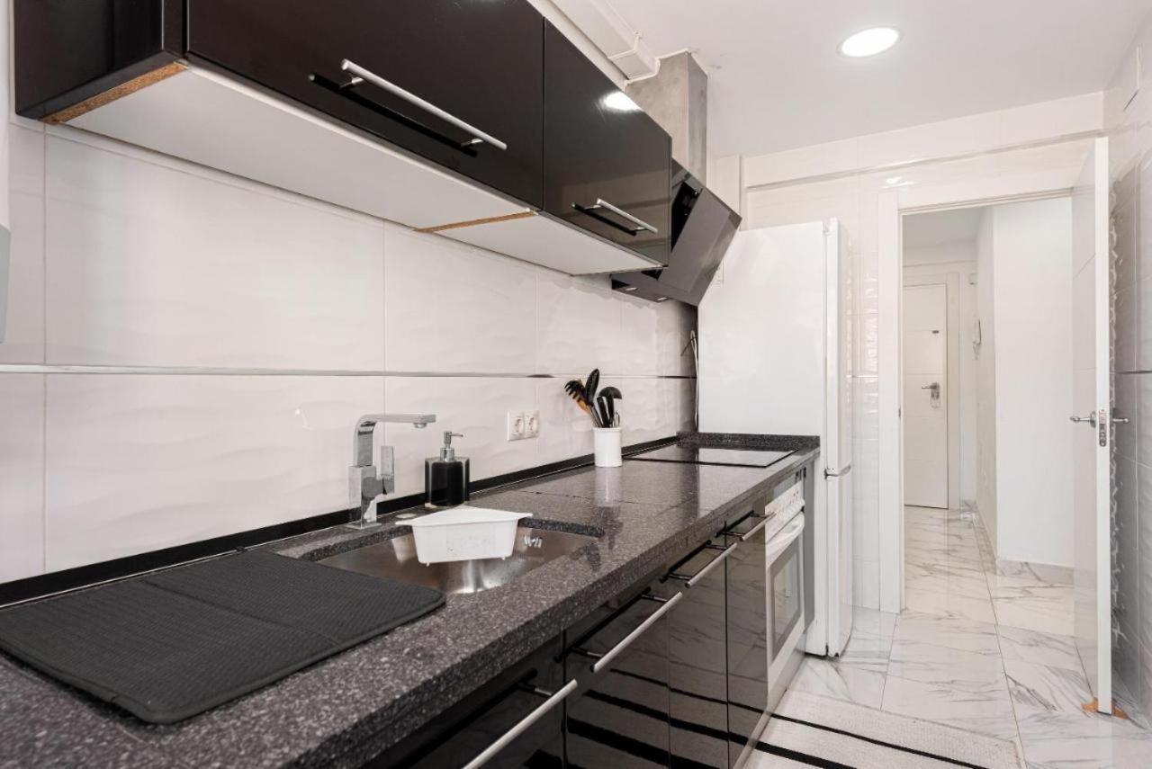 Urban Link Apartment *