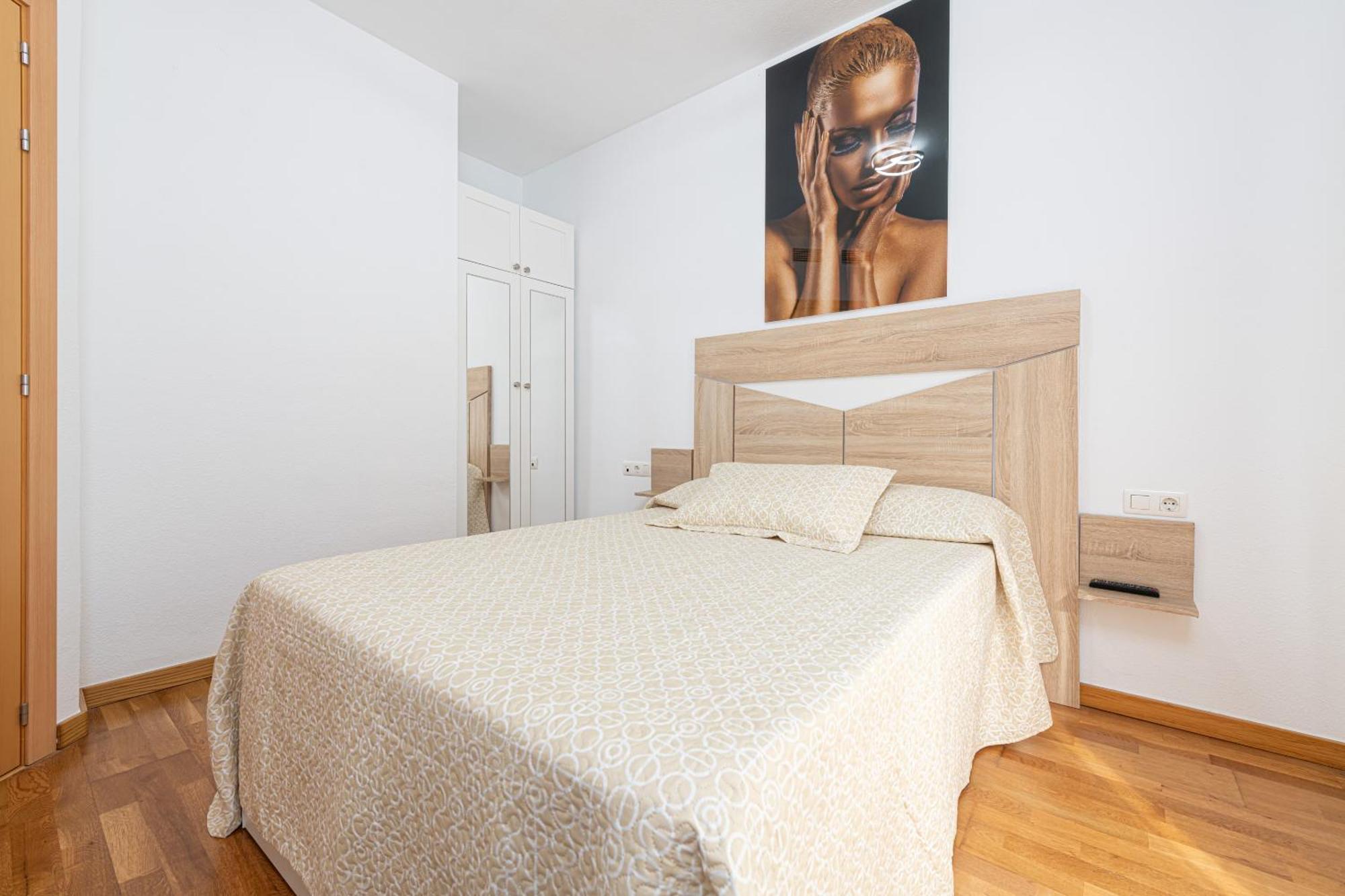 Luxury Poseidon Aparthotel Malaga