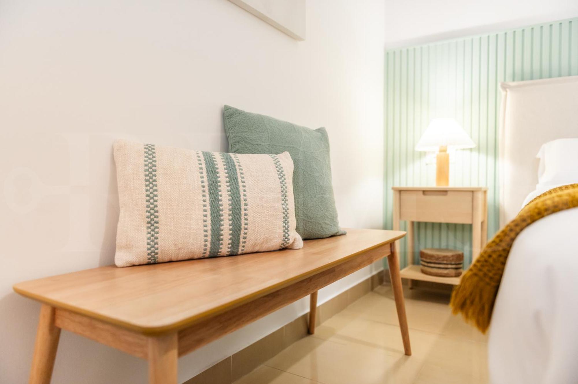 Cozy In The Heart Of By Rems Apartment *