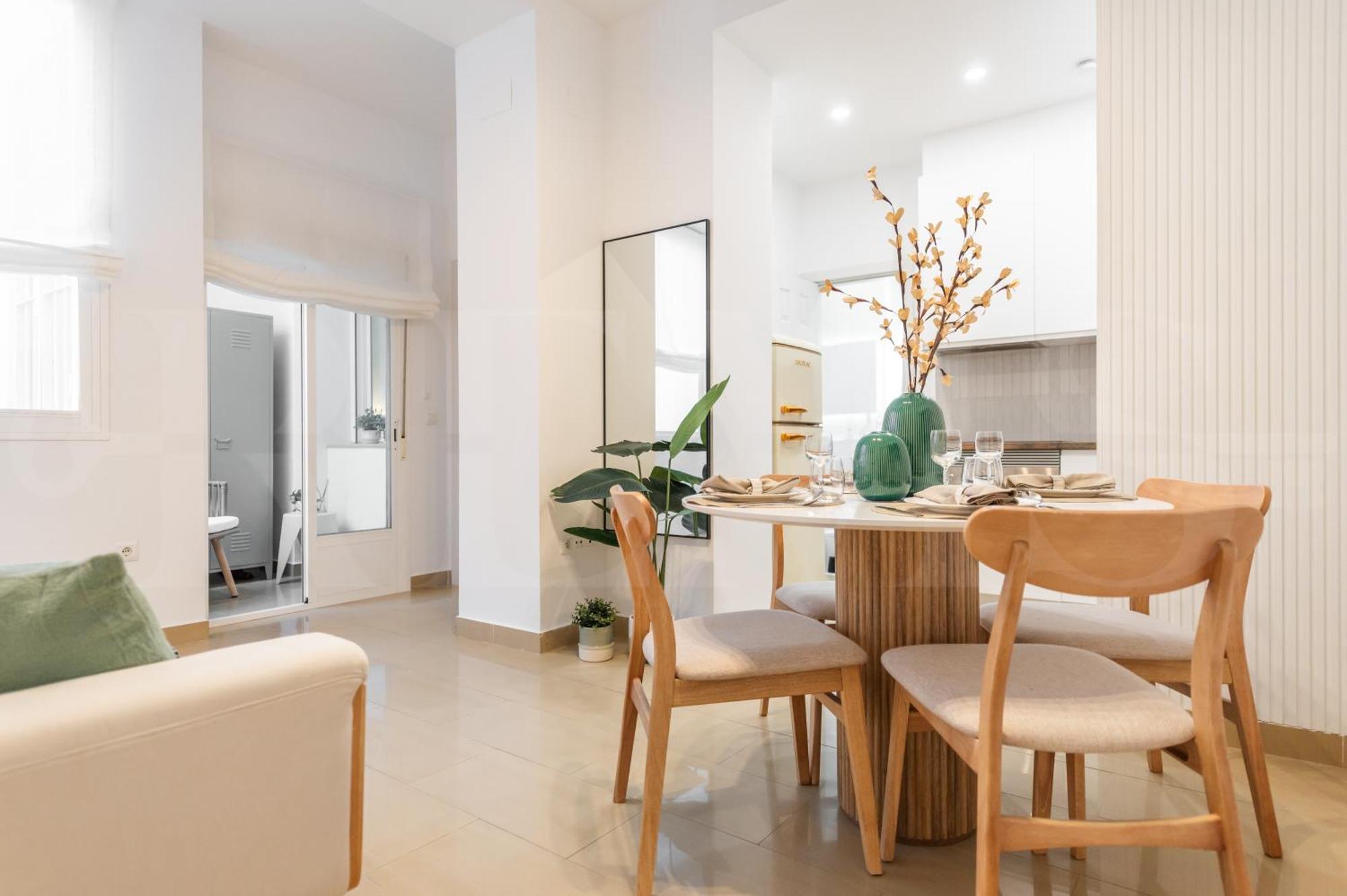 Apartment Cozy In The Heart Of By Rems *