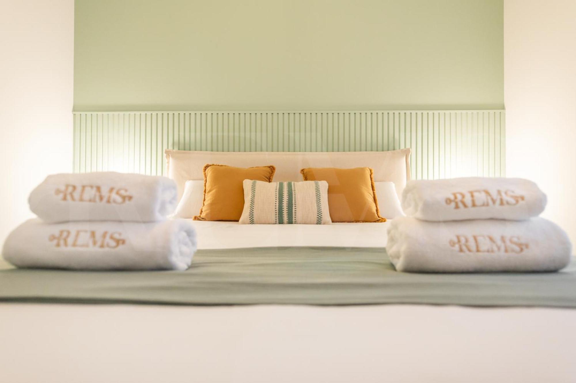 Cozy In The Heart Of By Rems Malaga
