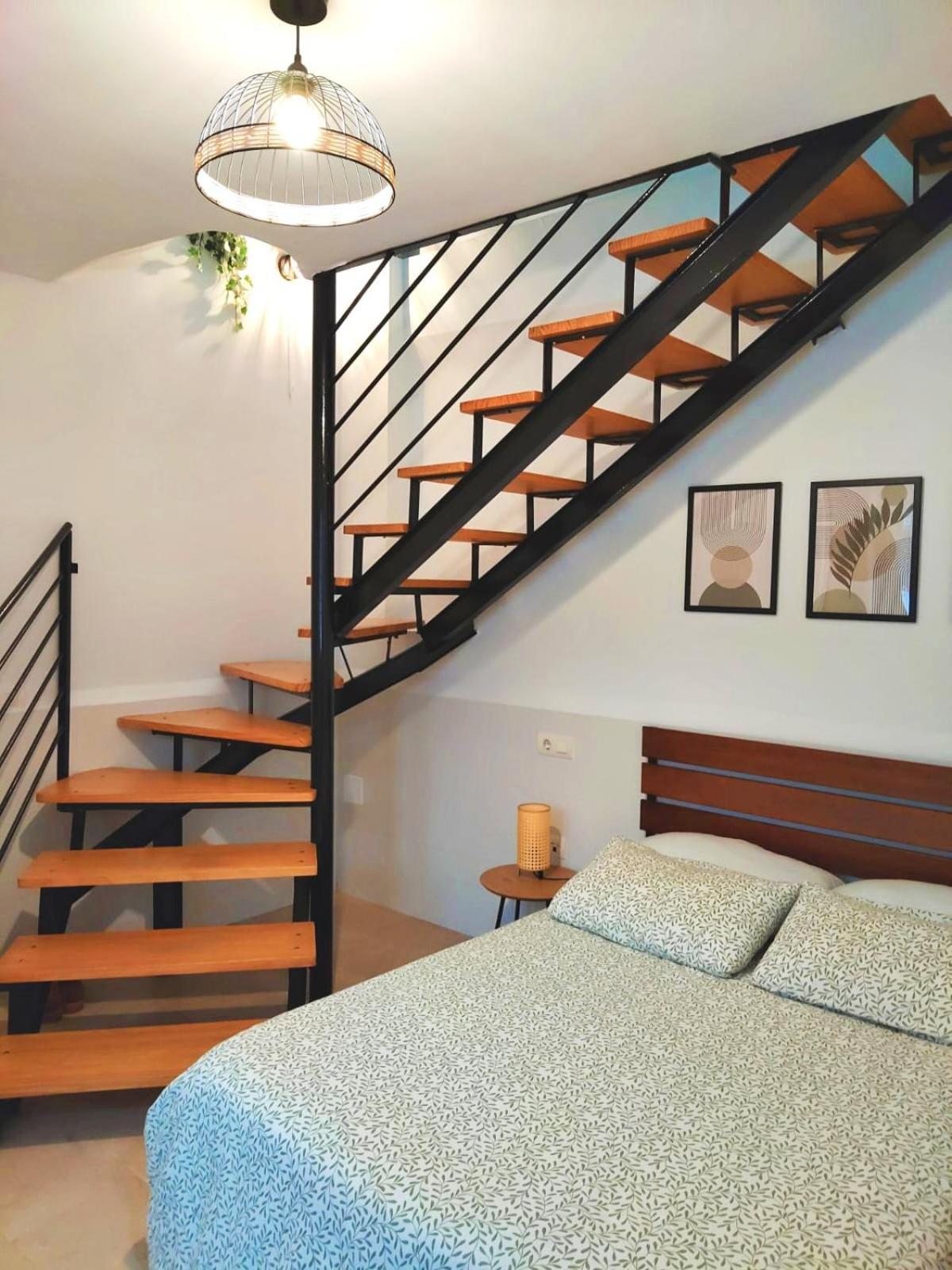 Duplex Mm Center *
