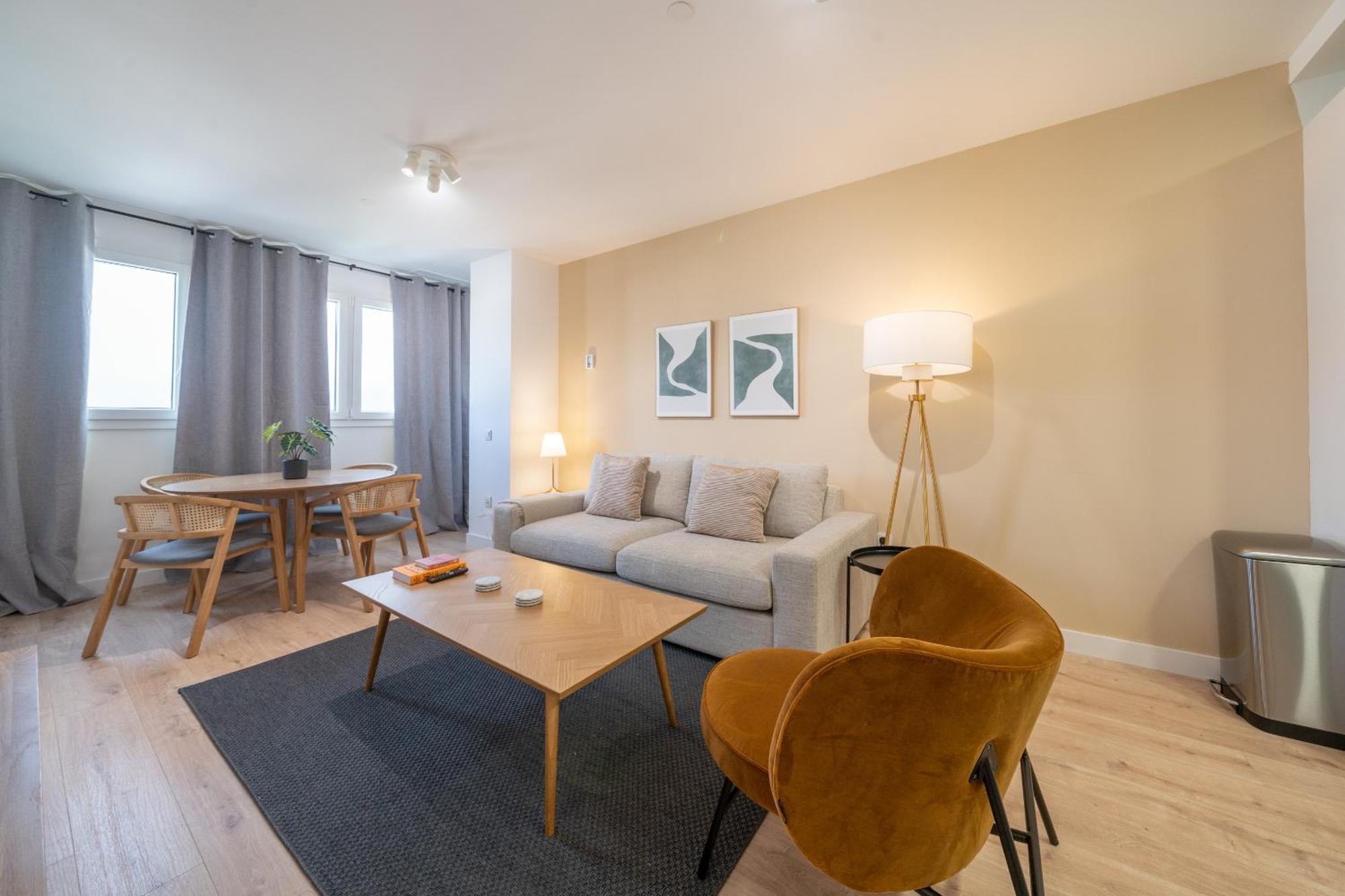 Xpce Urban 3 Skyline - Parking Free Malaga