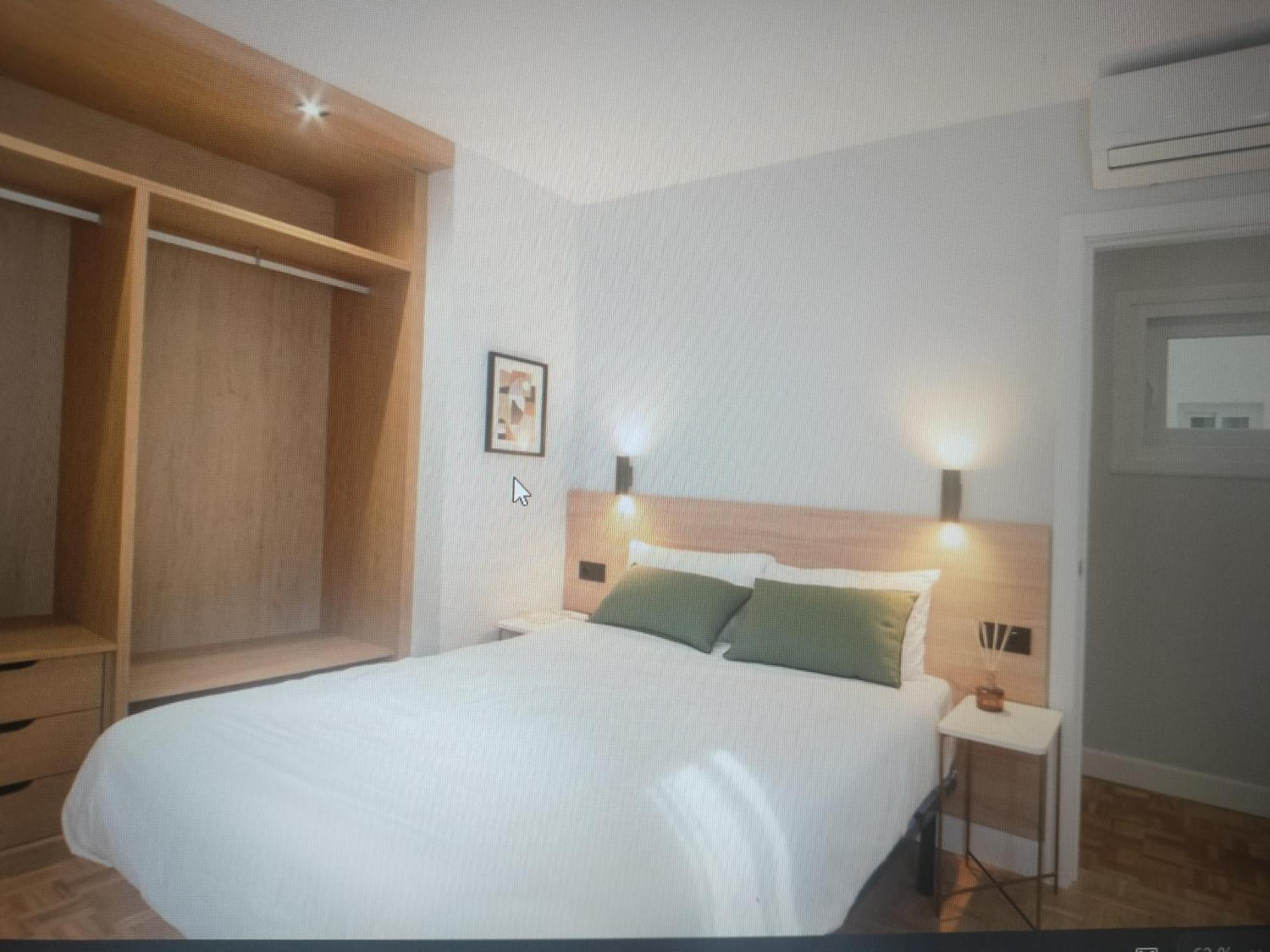 Apartment Victoria Lux 100 *