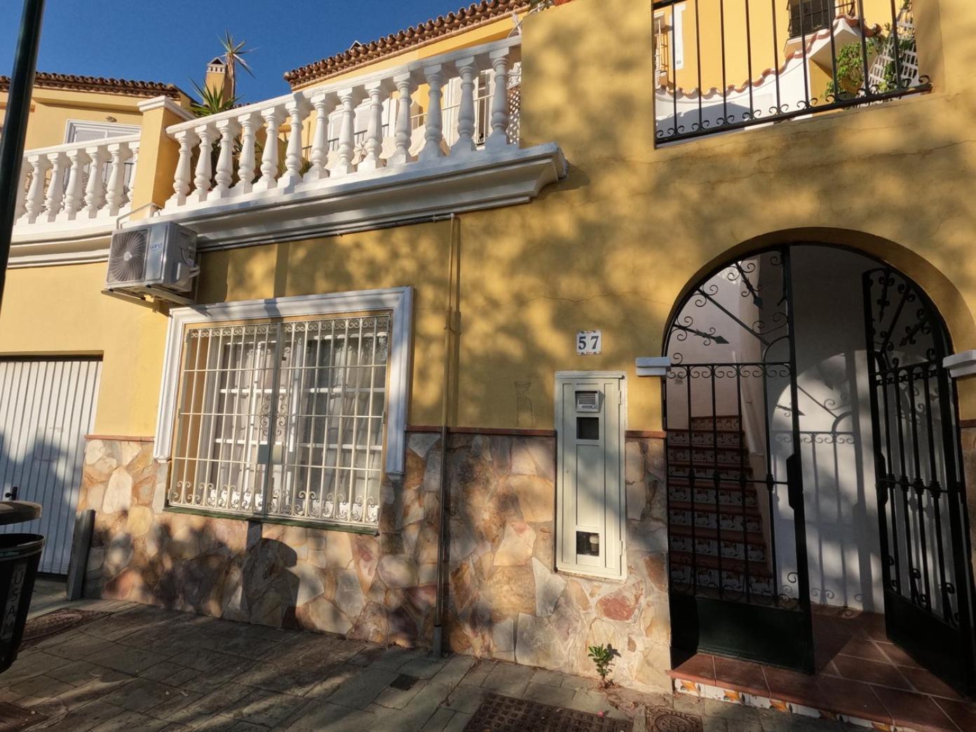 Gibralfaro Turistico Cerca De La Playa Apartment Malaga