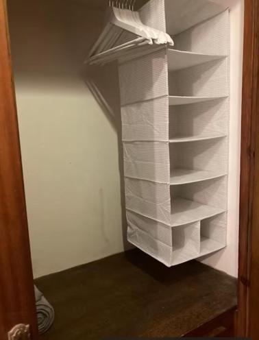 Individual Tranquila Con Bano Privado En Piso Compartido * Malaga