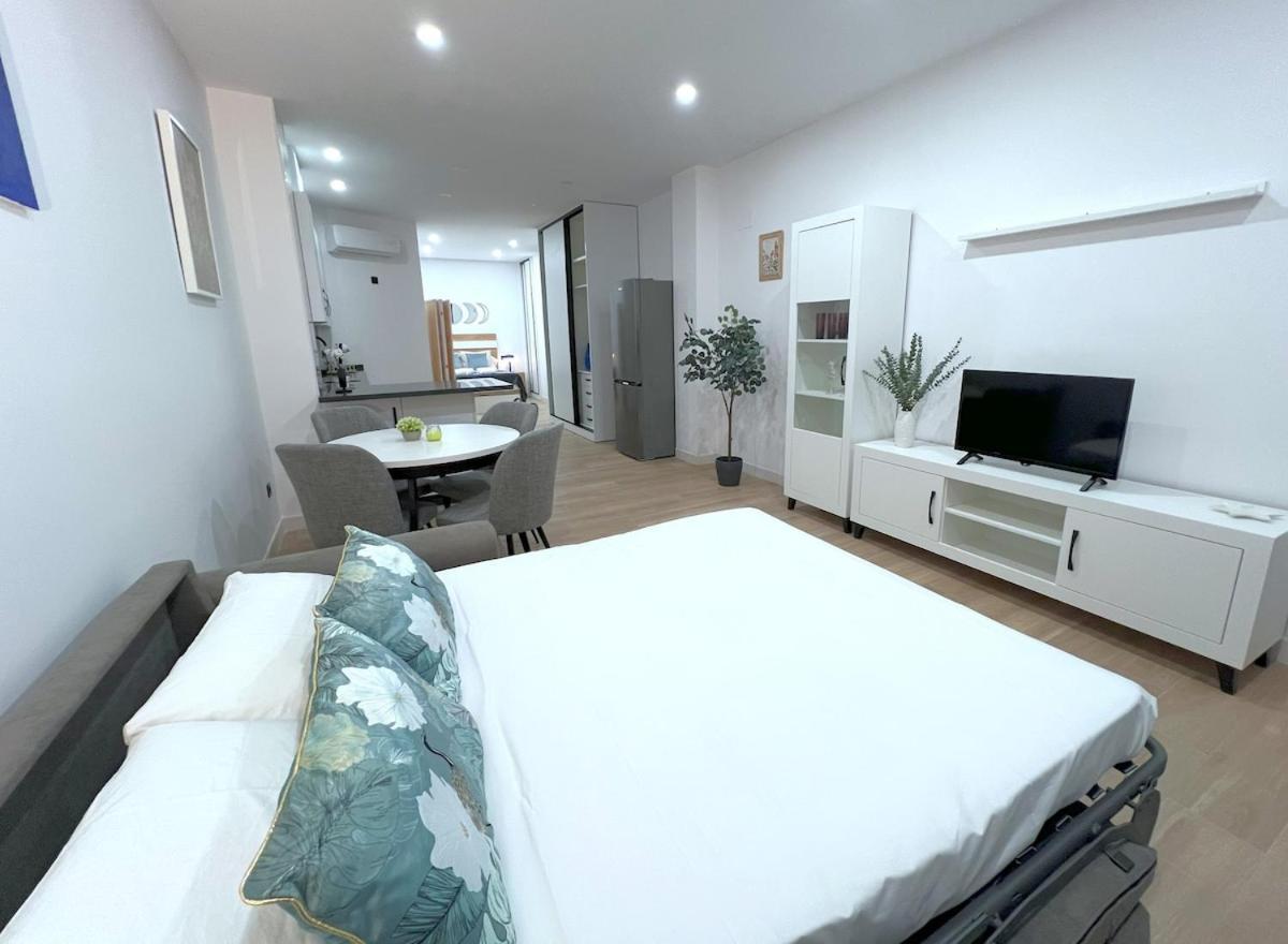 Evans Realty Bm Lujoso Y Moderno Estudio Malaga