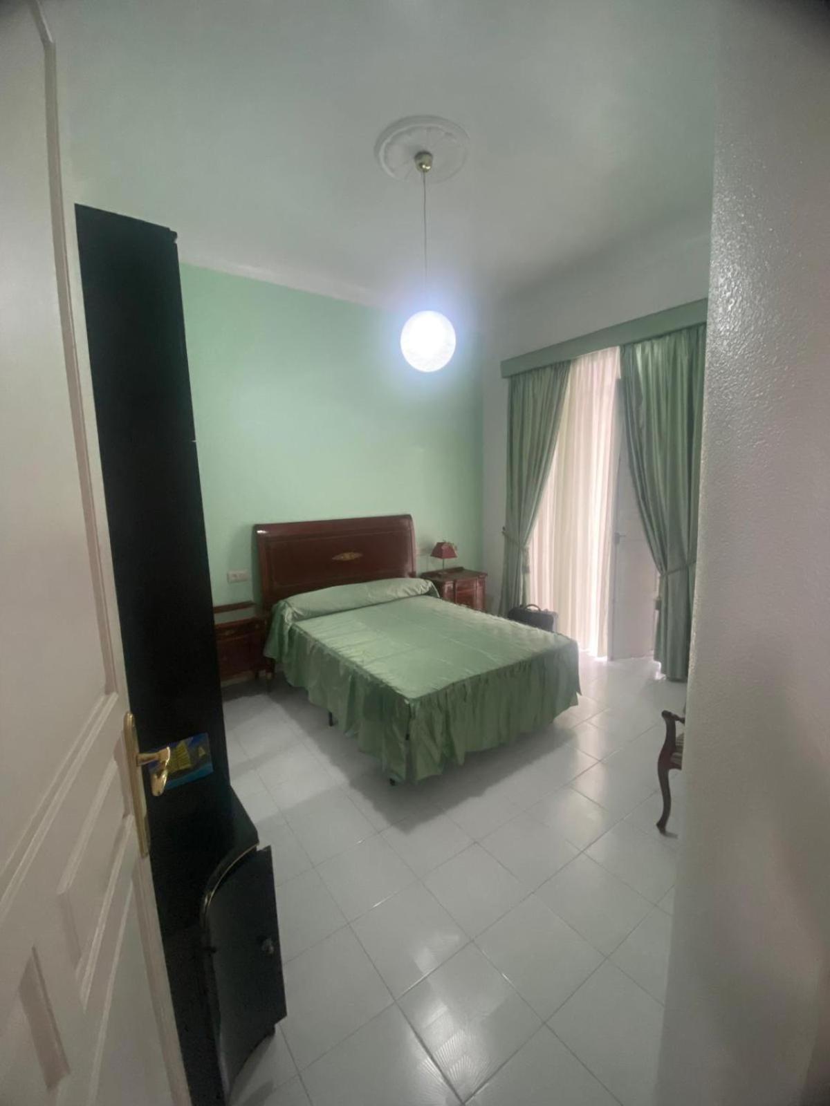 En Residencial Capuchinos Cerca Del Centro Historico De *