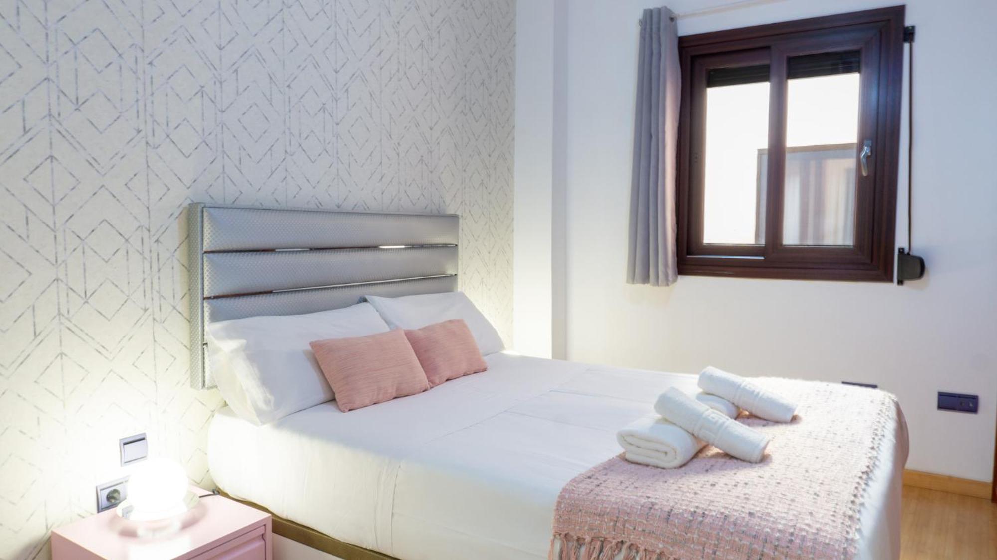 Old Town Luxe Apartment