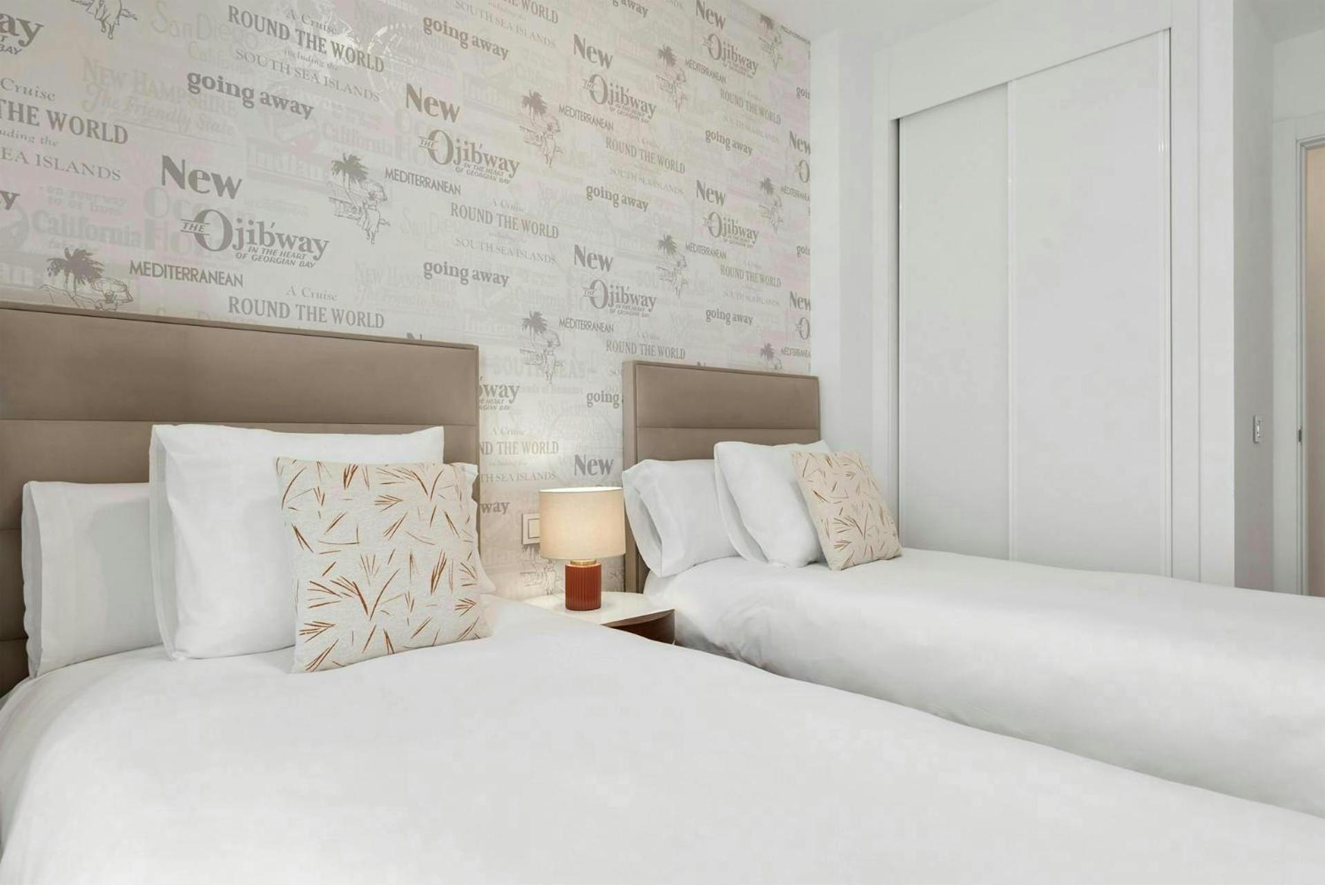 Eye Pool & Parking Free Appartement *