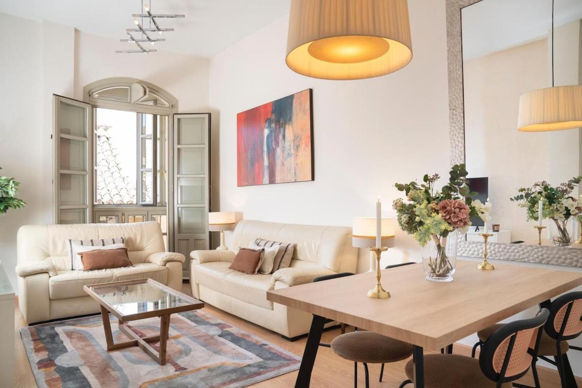 Beatas Espectacular Nueva Vivienda En Centro Historico Sinese Design Homes Appartement *