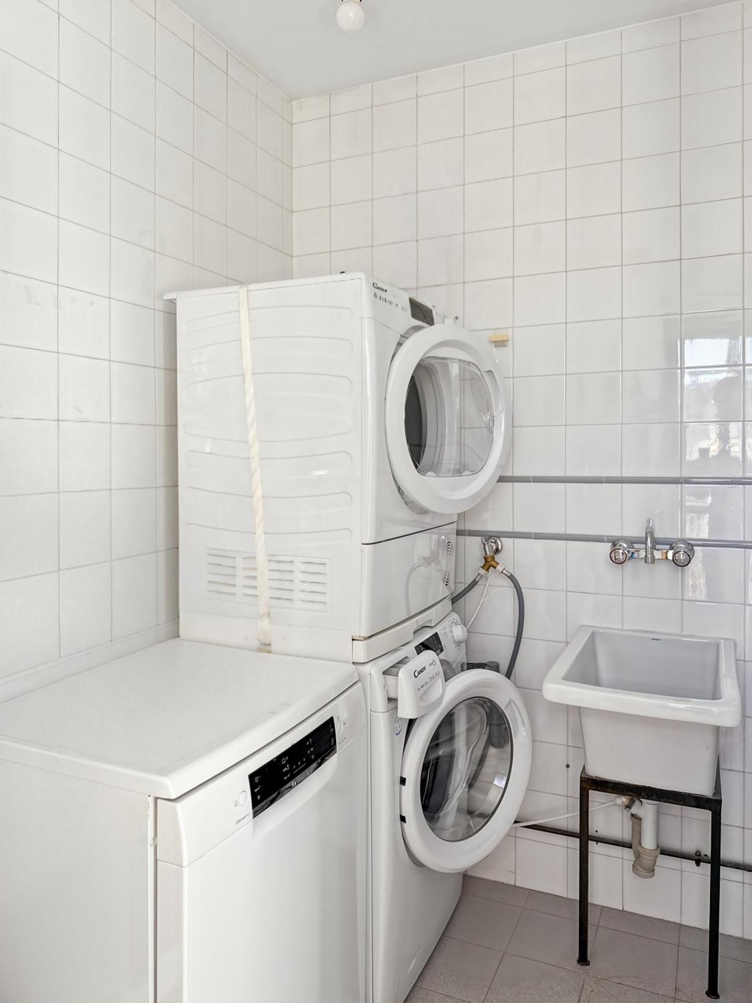 Exclusive With Cathedral Views And Auto Check-in Apartment *