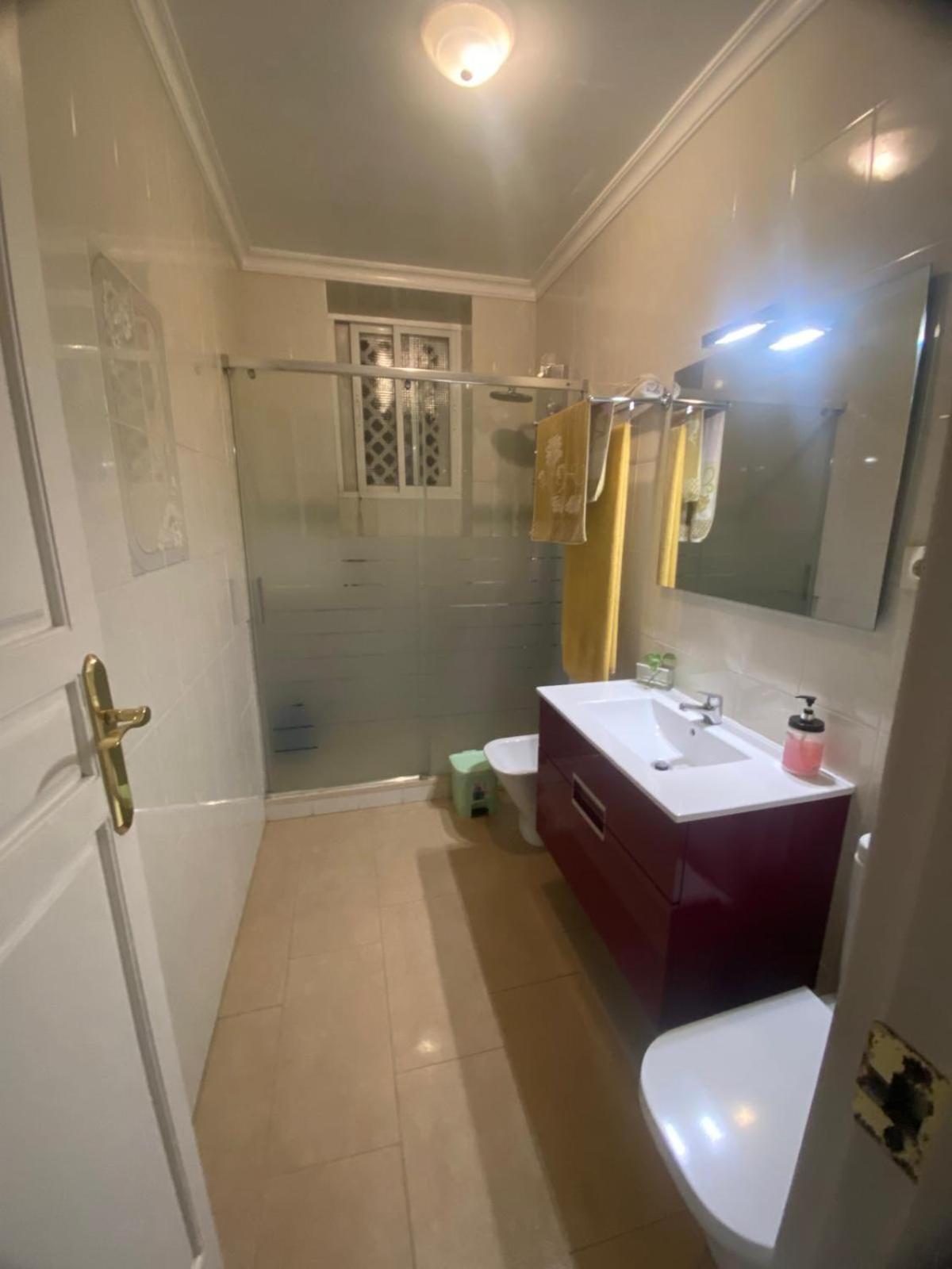 En Residencial Capuchinos Cerca Del Centro Historico De Homestay