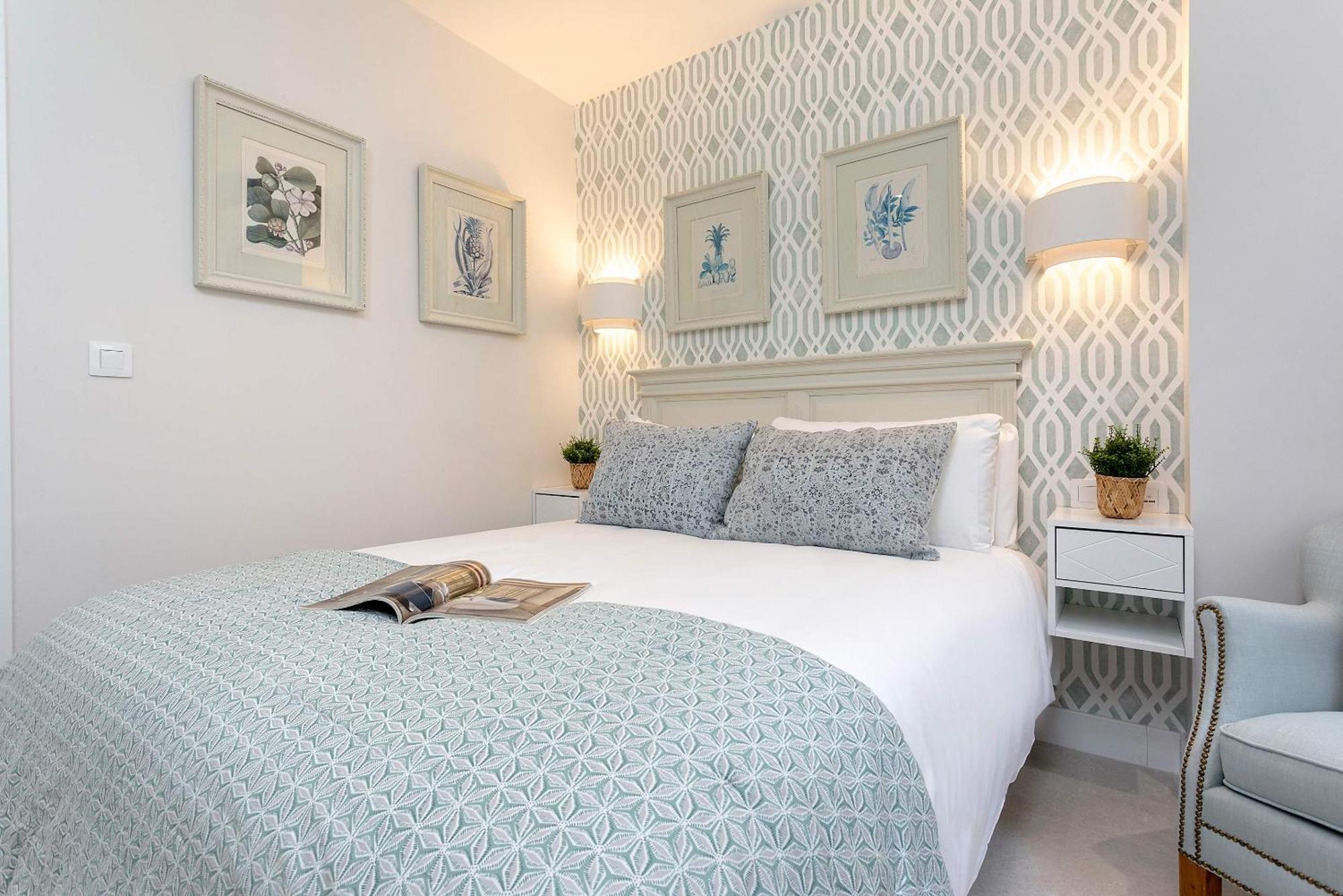 Genteel Plaza Del Teatro Apartment *