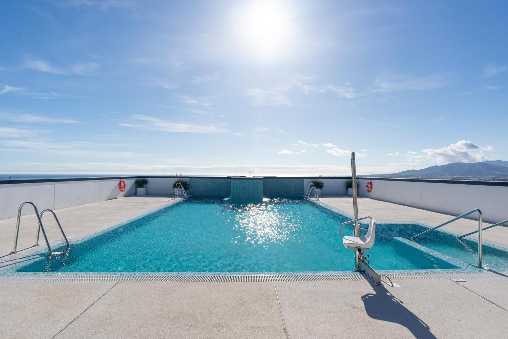 Apartment Skyline Ii Pool & Coworking By Ele Malaga
