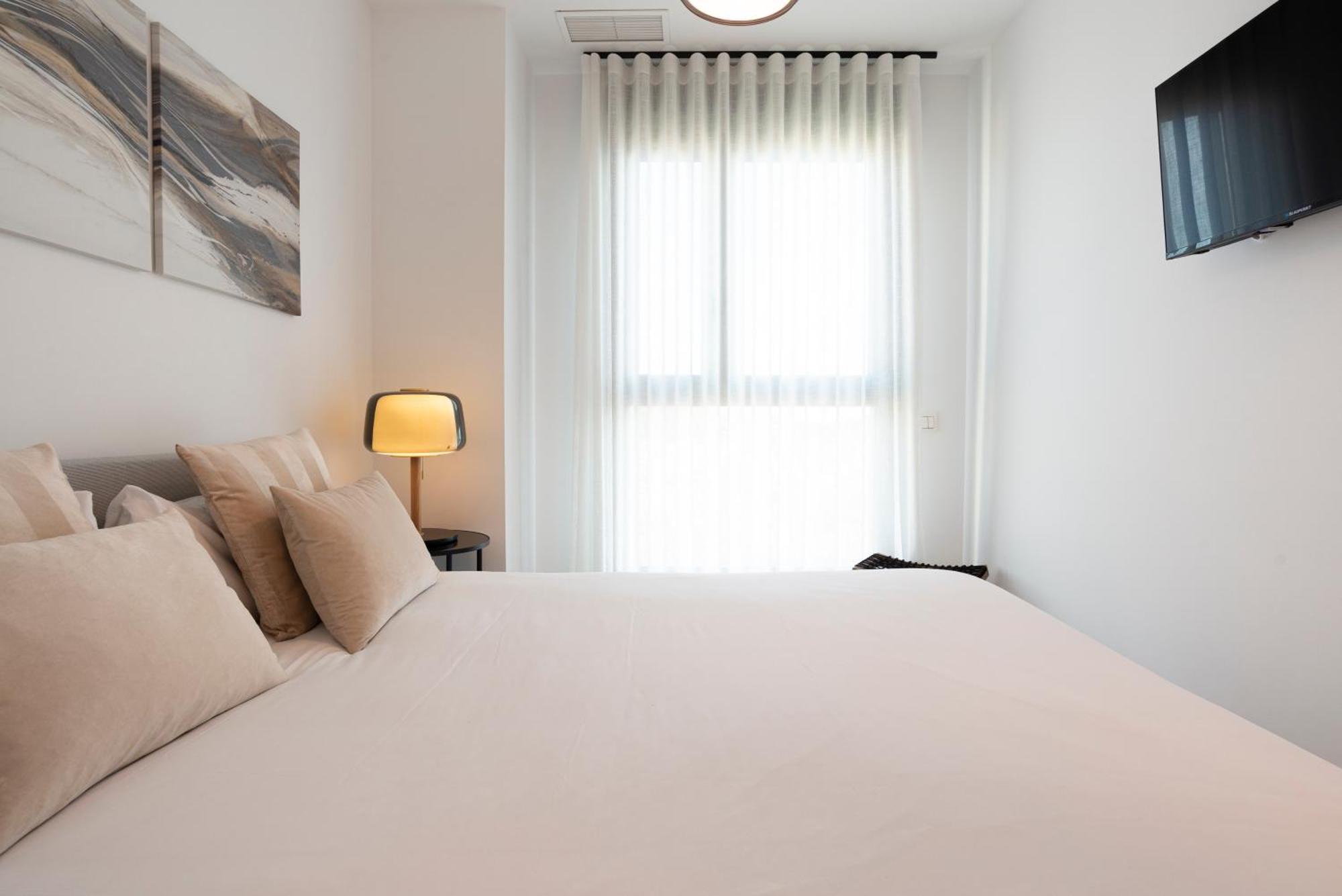 Apartment Skyline Ii Pool & Coworking By Ele