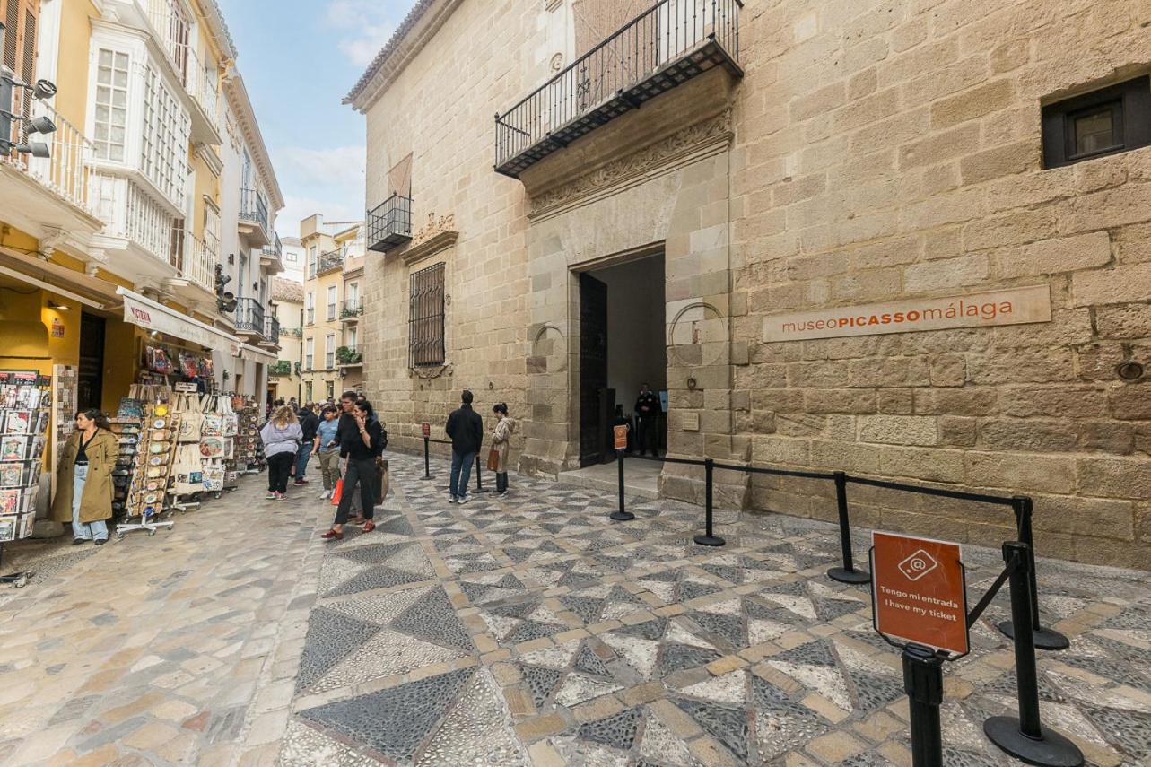 Apartment Homeclub Atico Con Terraza Junto A Museo Picasso Iii