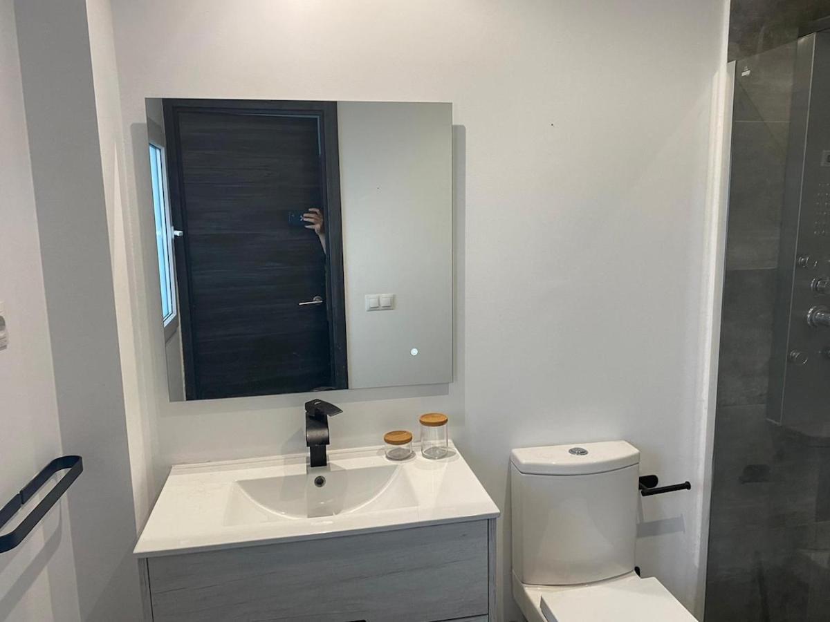 Gran Casa Cerca De La Playa Con 3 En Pedregalejo Holiday home Malaga